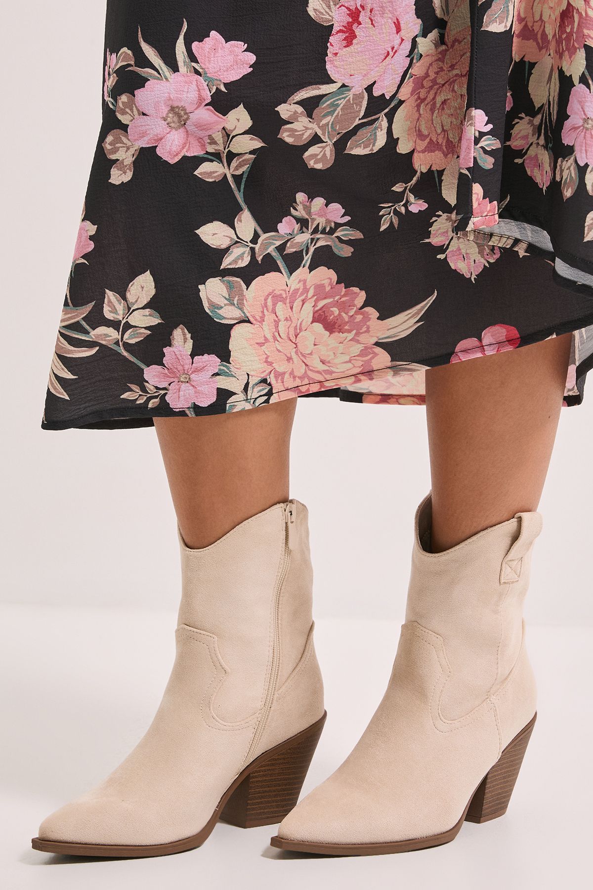 Dorothy Perkins Jenny Faux Suede Detail Western Cowboy Ankle Boots Beige image 2