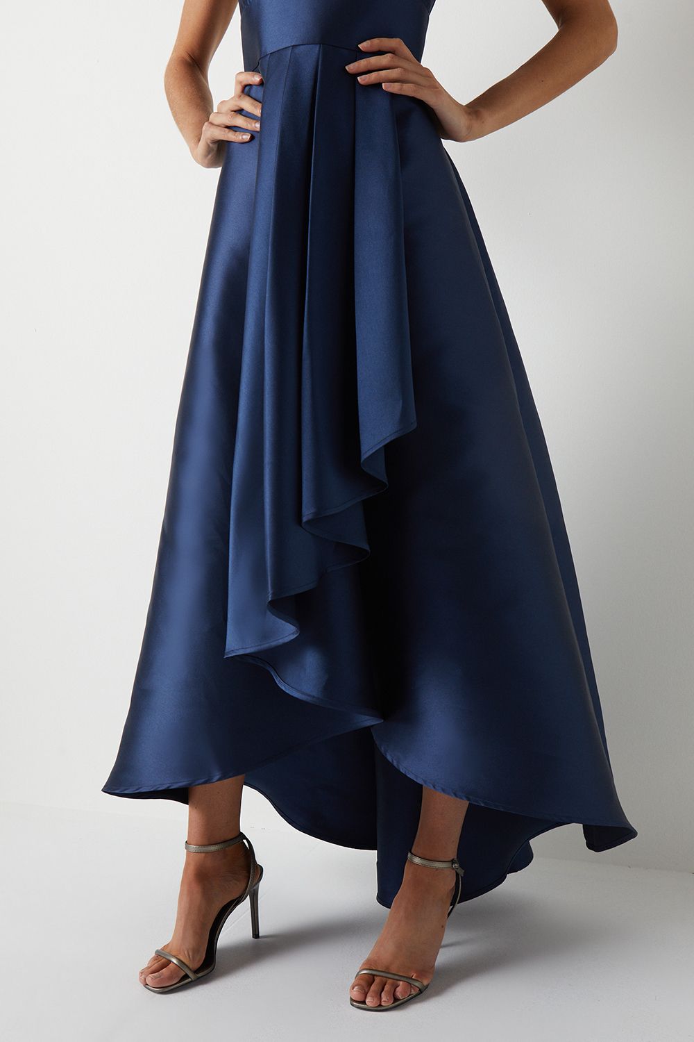 Coast Coast Honoured Sleeveless Plunge Waterfall Twill Maxi Bridesmaid Dress Navy image 4