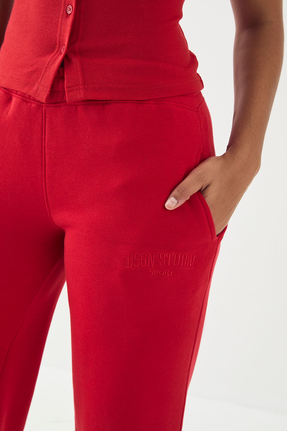 DSGN Studio DSGN Studio Embroidered Straight Leg Jogger Red image 4