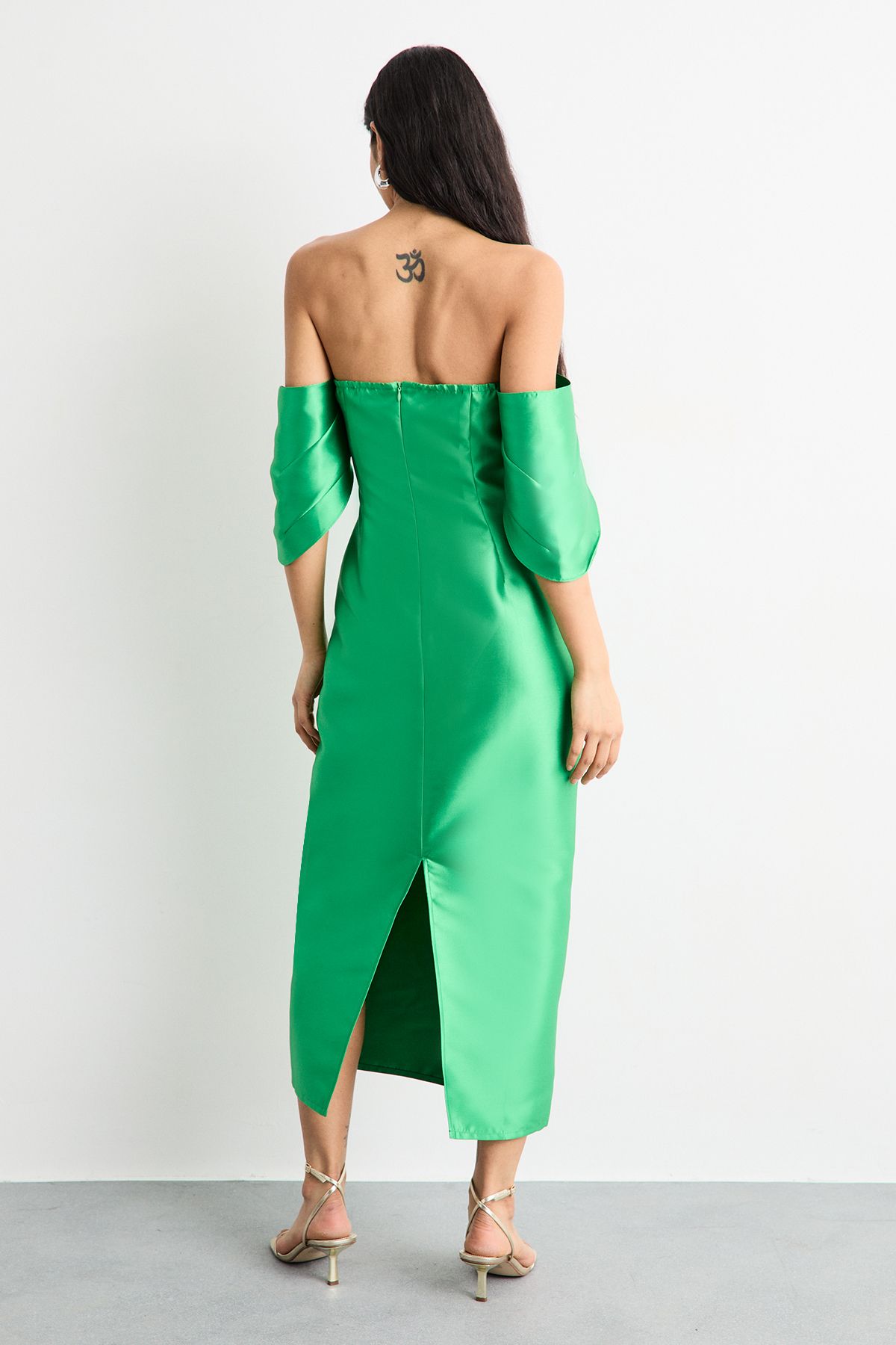 Warehouse Structured Puff Sleeve Bardot Midi Dress Bright Green image 3