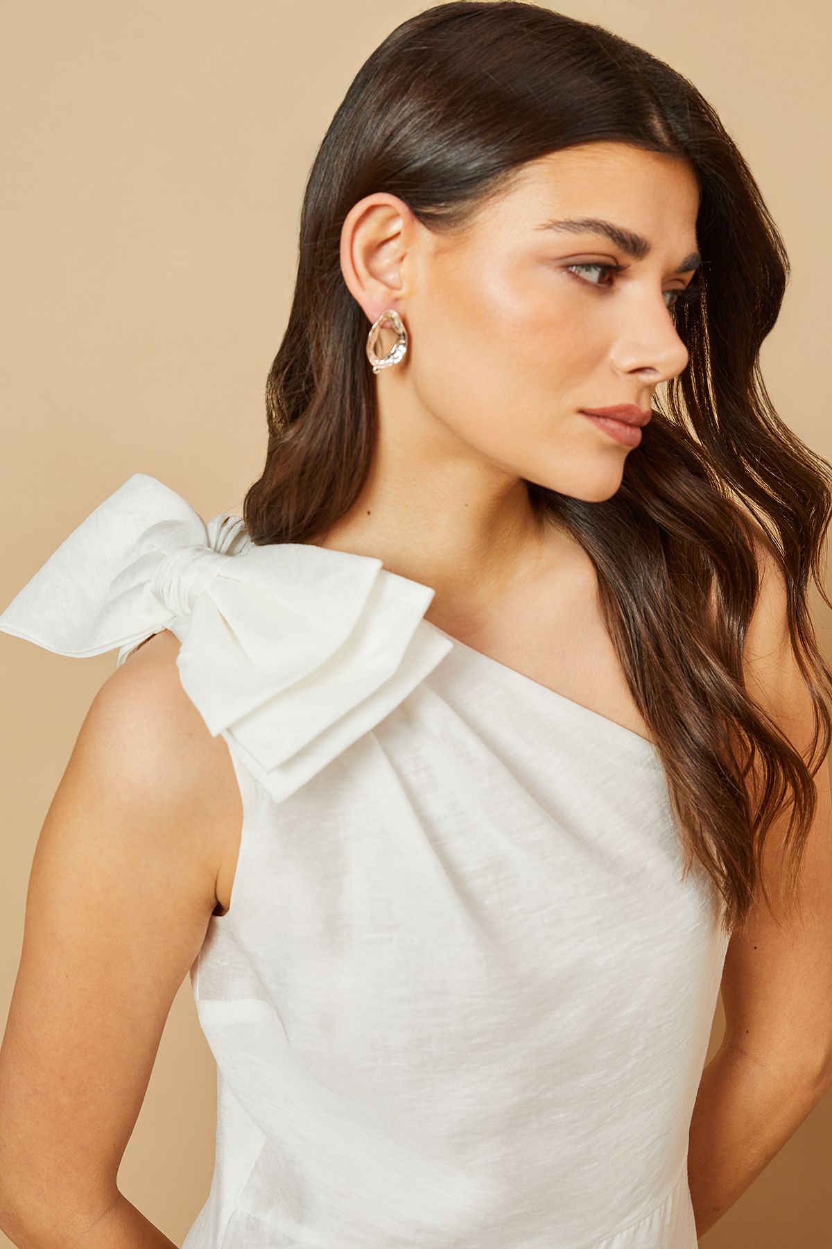Oasis Bow Shoulder Detail Midi Dress White image 4