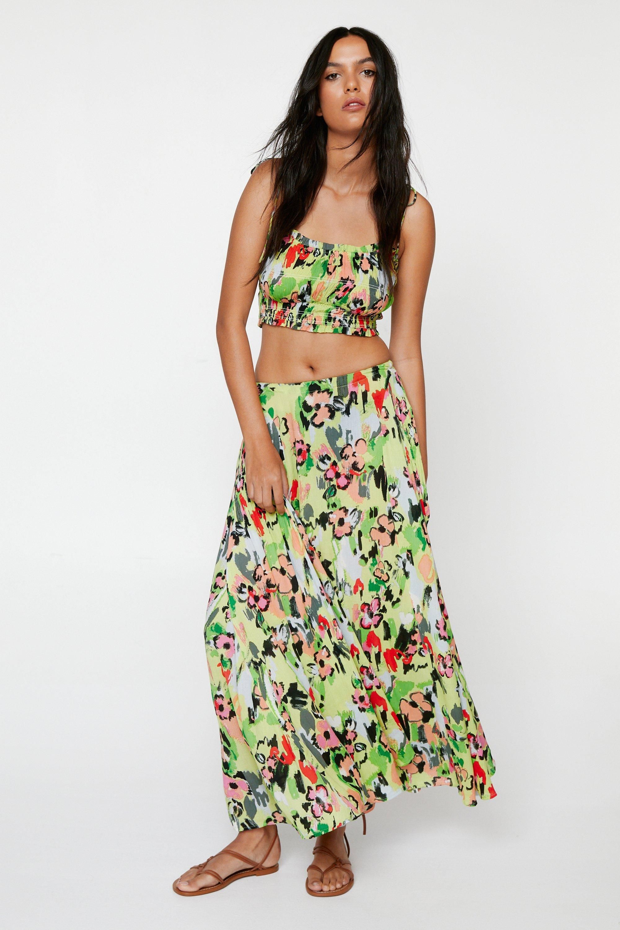 NastyGal Floral Tiered Crinkle Maxi Skirt Lime image 1