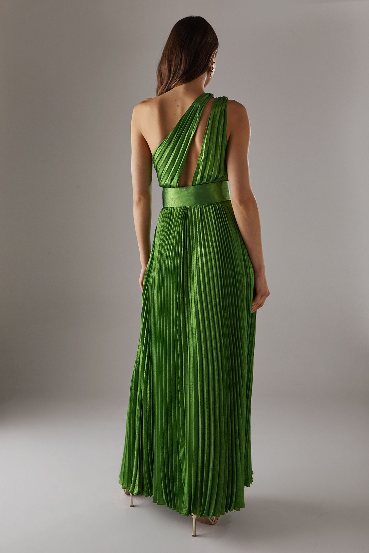 Warehouse Premium One Shoulder Belted Pleated Maxi Dress Green image 3