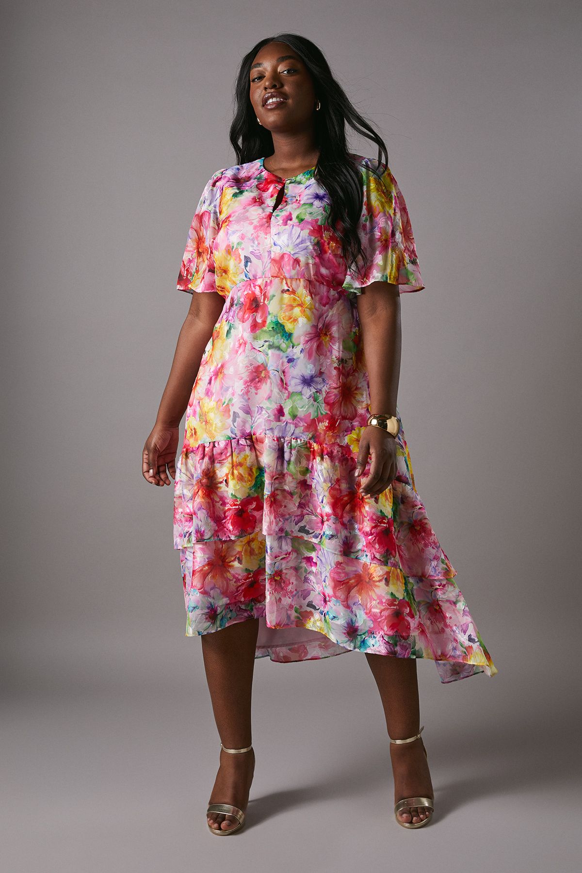 Coast Plus Hydrangea Print Tiered Midi Dress Pink image 2