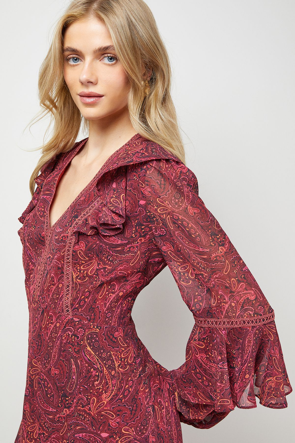 Oasis Printed Trim Detail Frill Shoulder Midi Tea Dress Multi image 4