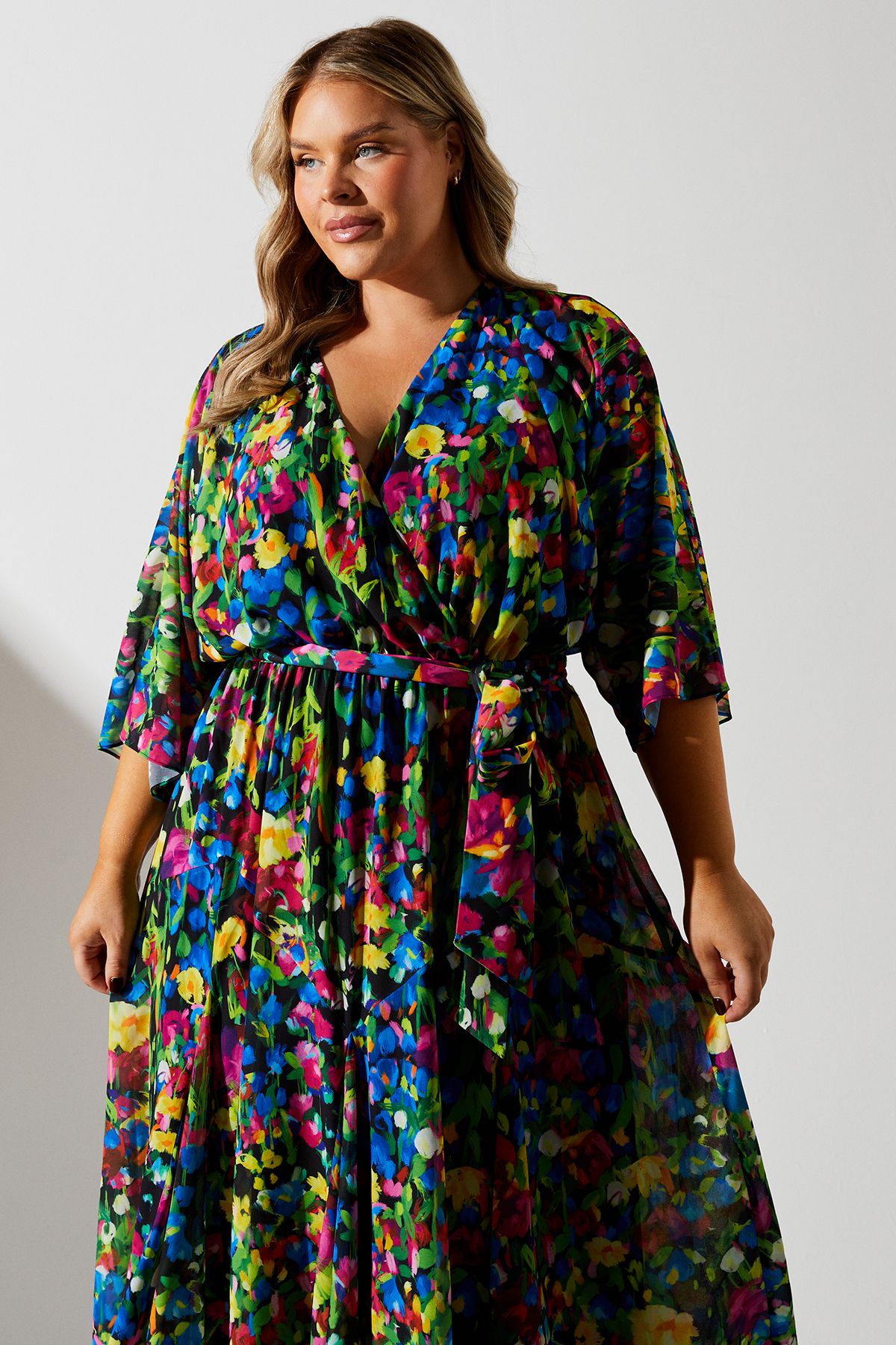 Coast Plus Wrap Midi Dress In Ditsy Floral Print Black image 2