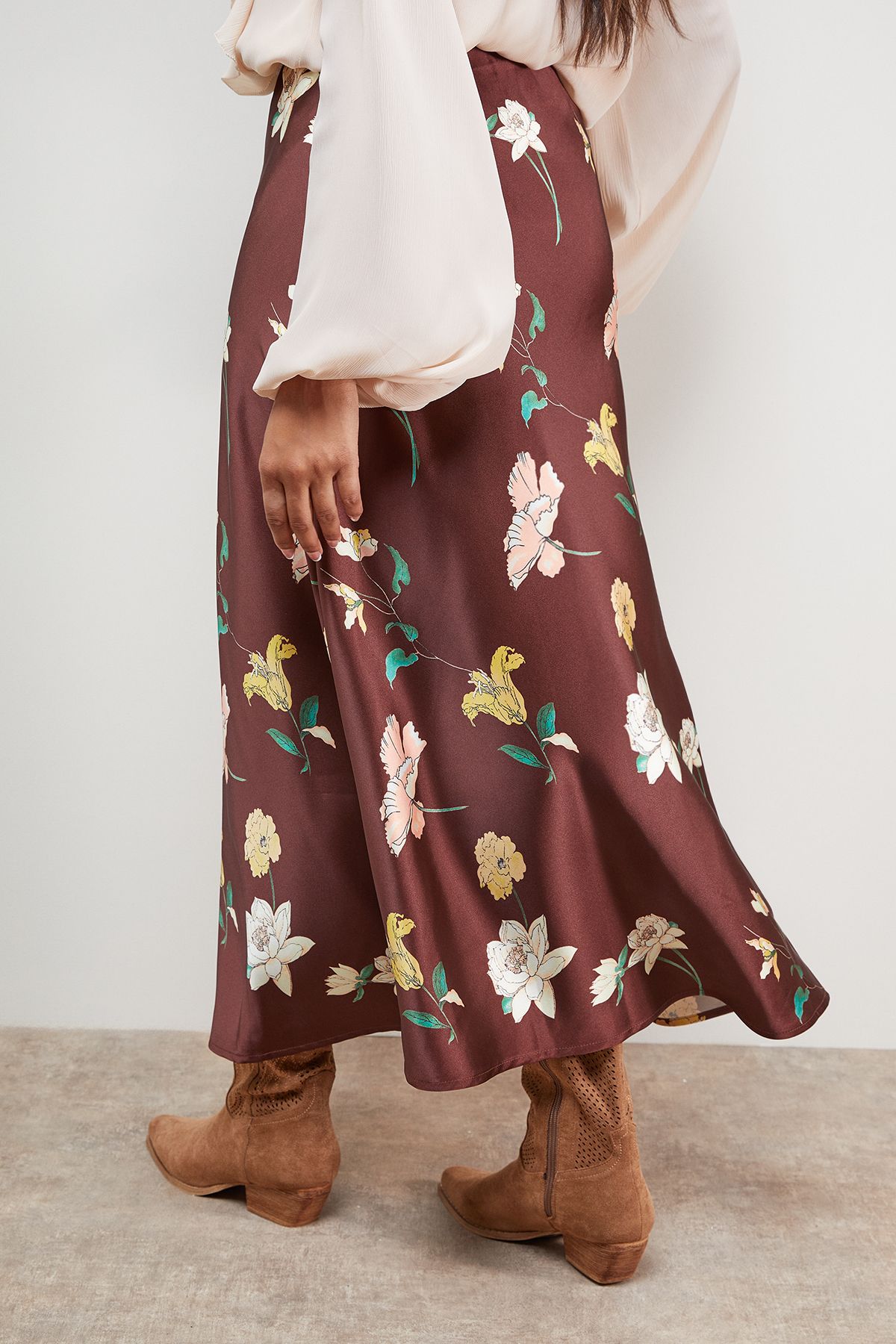 Oasis Printed Satin Bias Midi Skirt Multi image 3