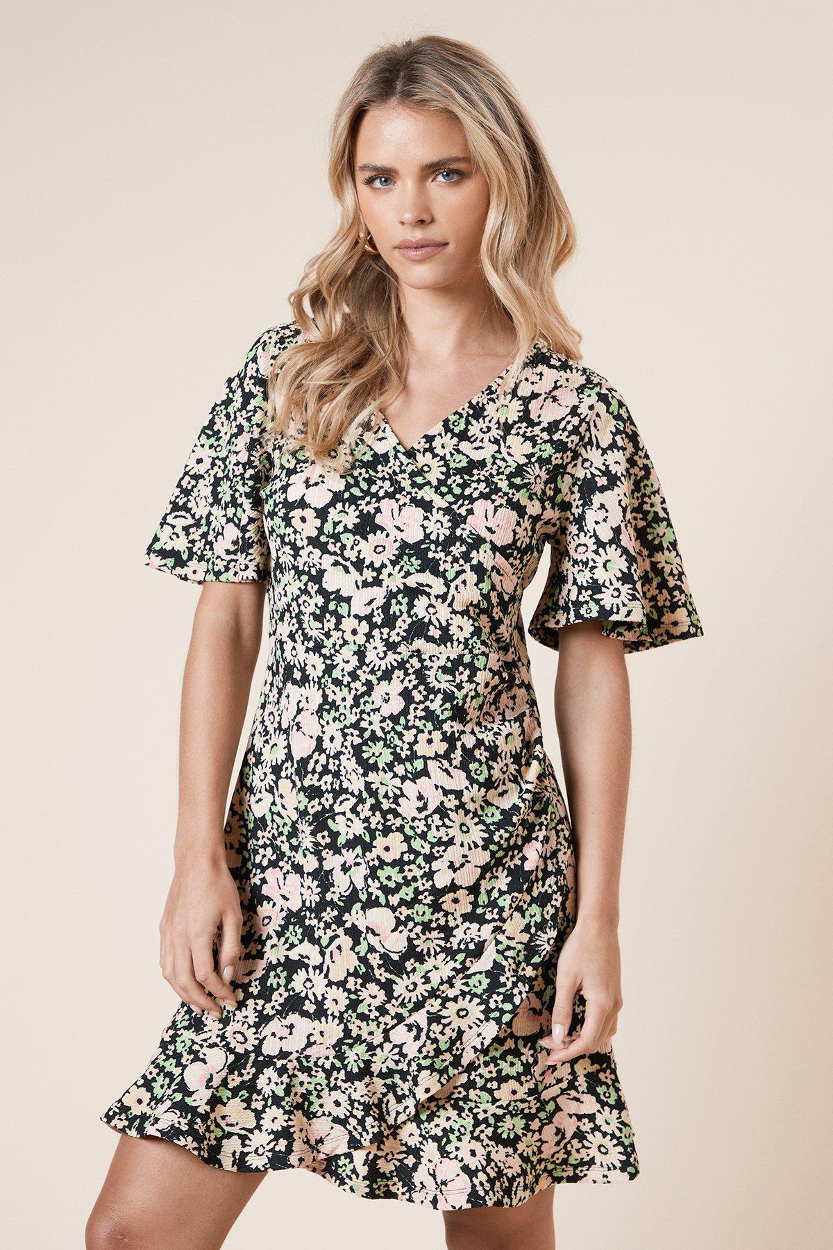 Dorothy Perkins Petite V Neck Short Sleeve Floral Wrap Mini Dress Pink image 1