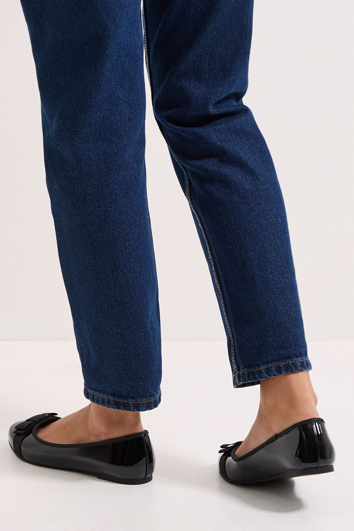 Dorothy Perkins Wide Fit Paris Bow Detail Ballet Pumps True Black image 4