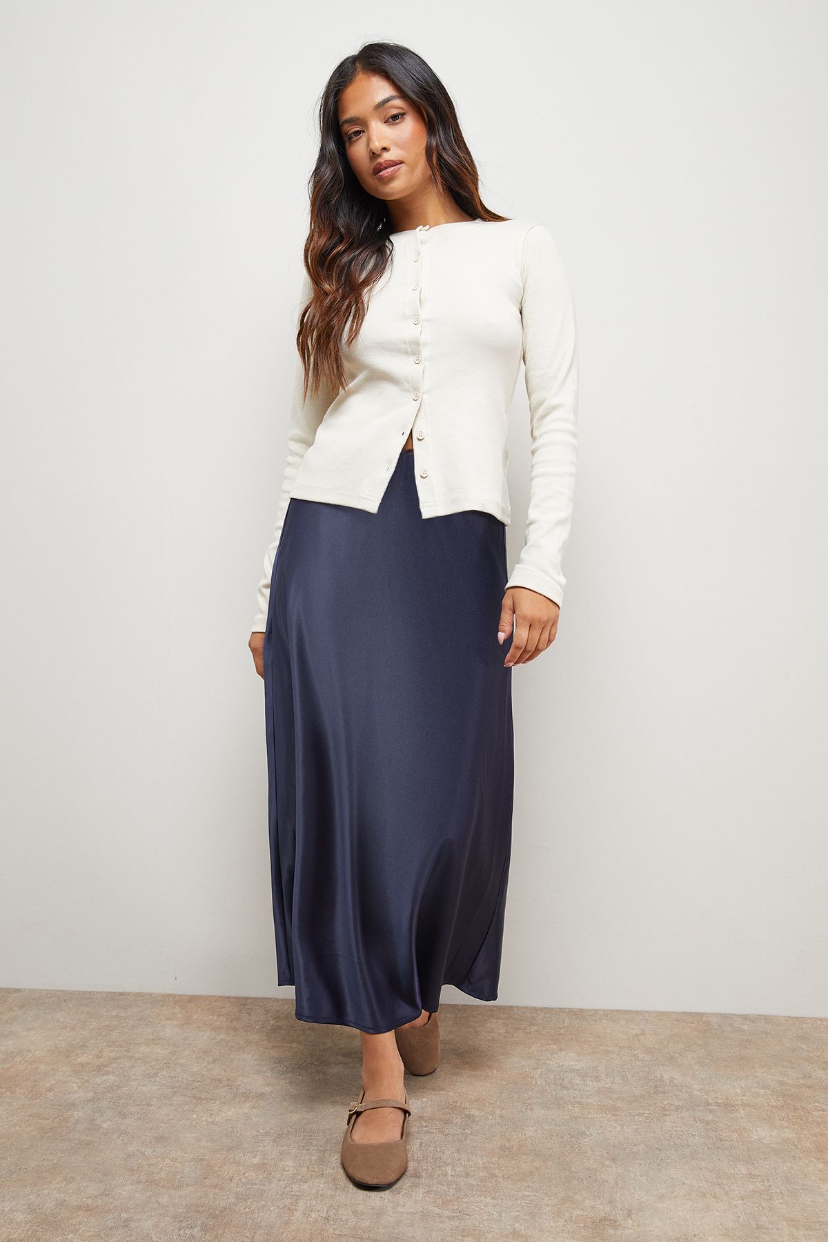 Oasis Petite Satin Bias Cut Midi Skirt Navy image 2