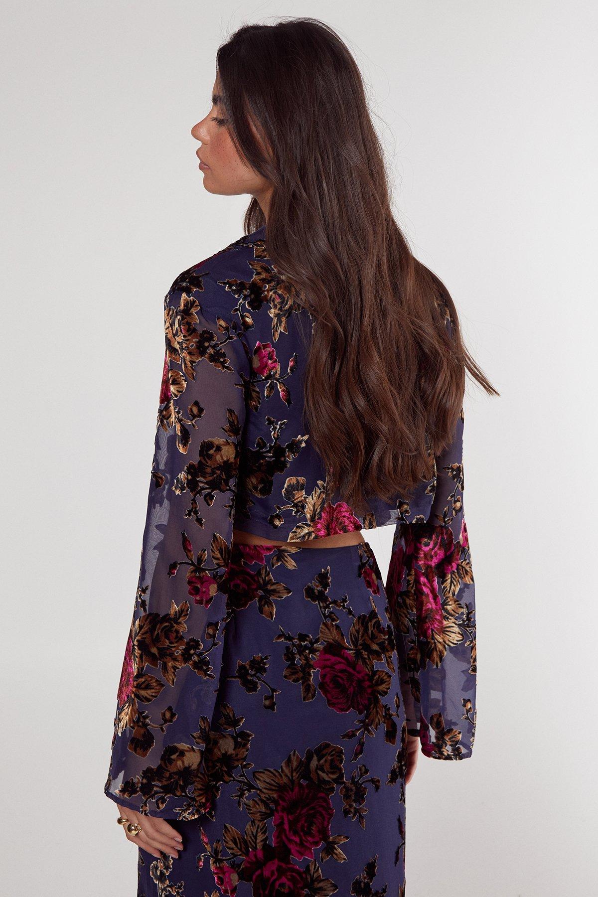 NastyGal Floral Devore Cropped Shirt Blue image 3