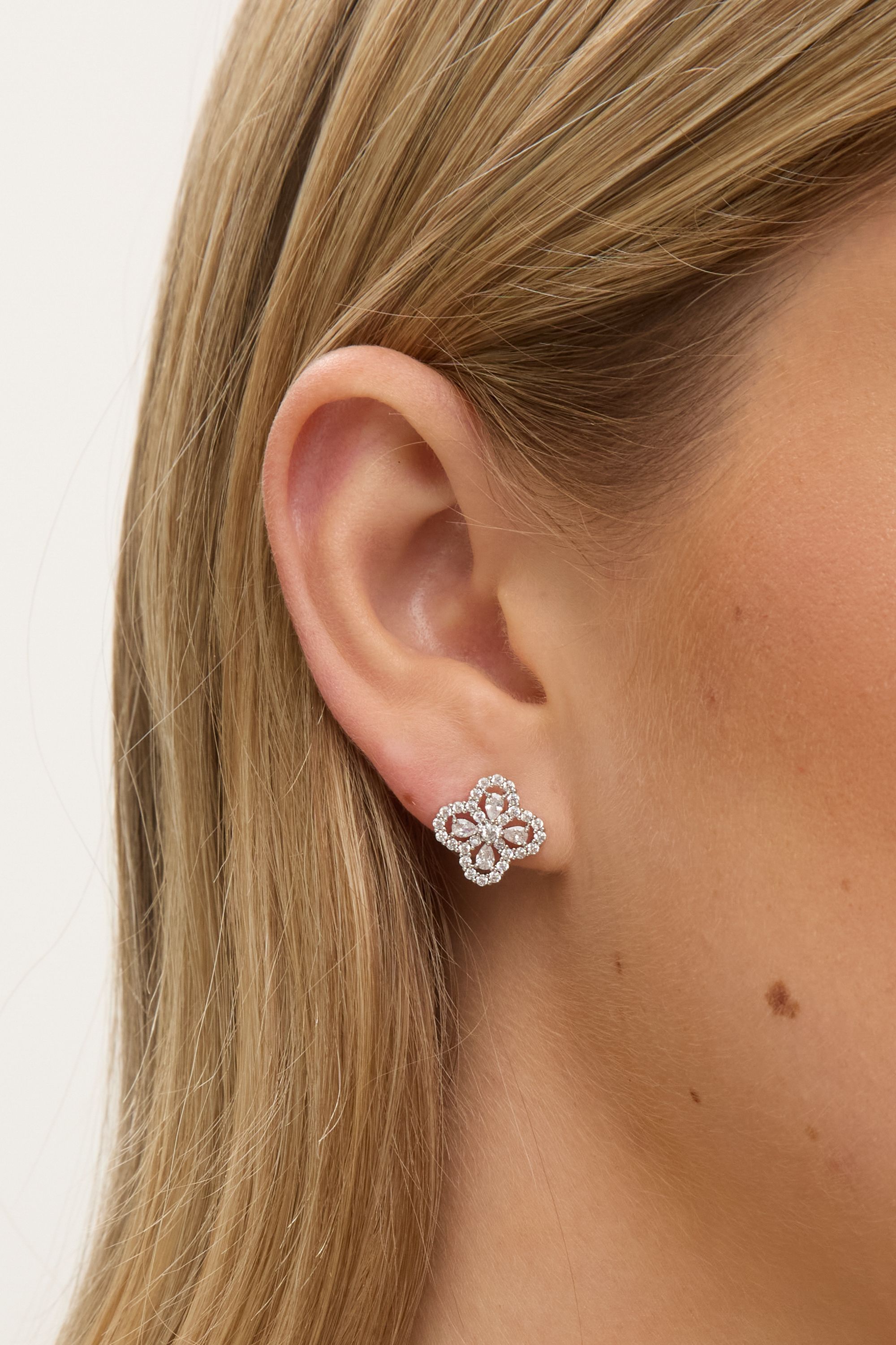 Jon Richard Rhodium Plated and Cubic Zirconia Clover Stud Earrings - Gift Box image 4