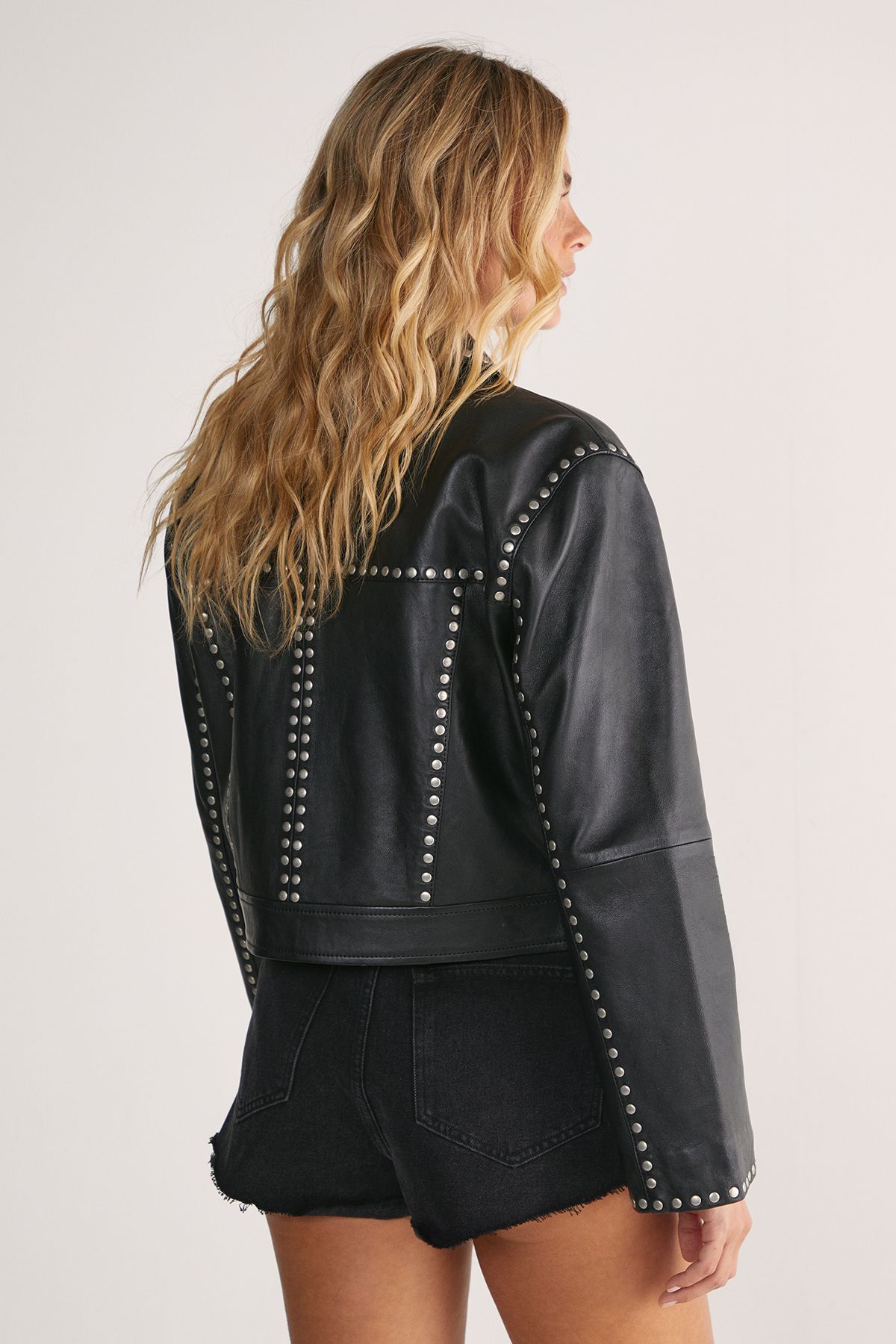 NastyGal Real Leather Studded Cropped Jacket Black image 4
