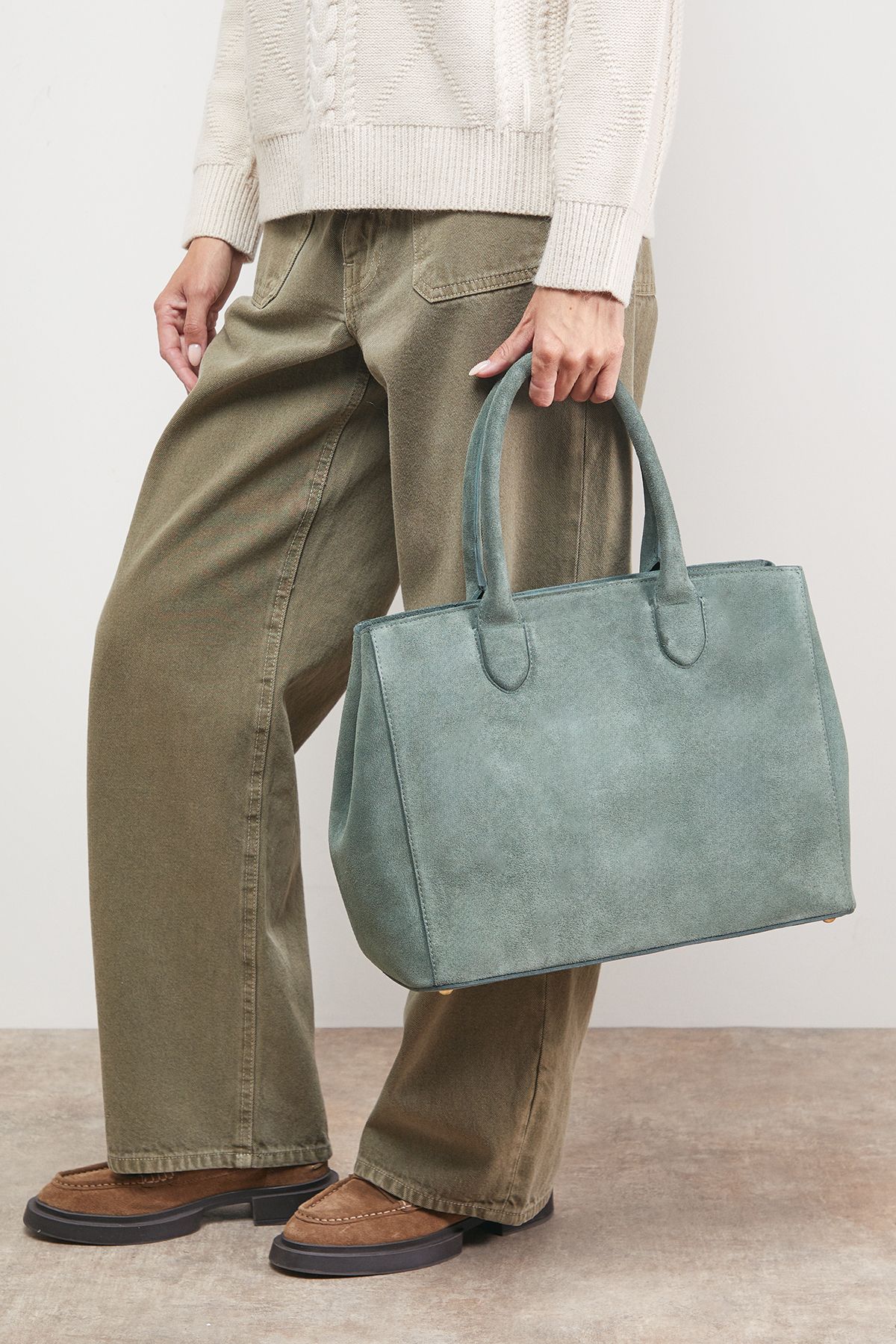 Oasis Francesca Suede Tote Bag Green image 2