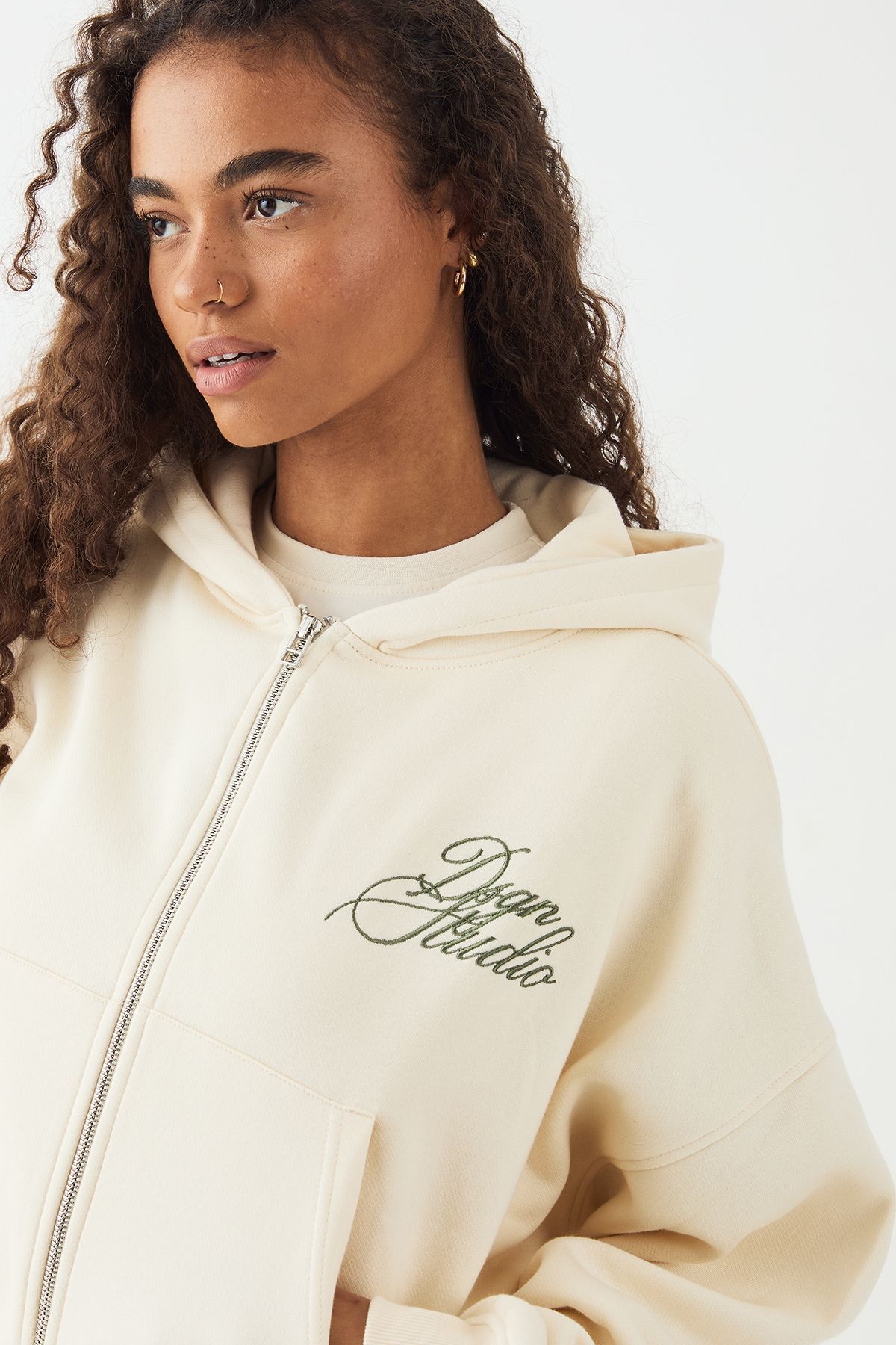 DSGN Studio DSGN Studio Script Boxy Zip Through Hoodie Cream image 4