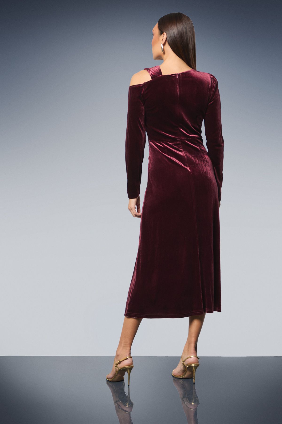 Principles Asymmetric Neck Velvet Midi Dress Plum image 3