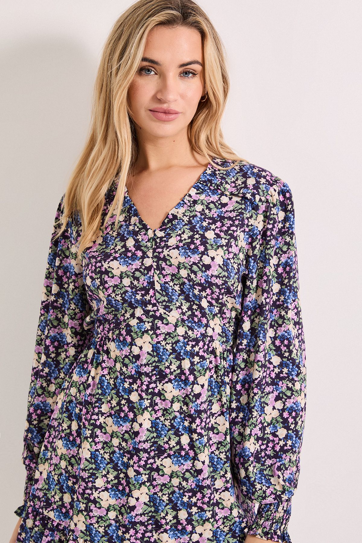 Dorothy Perkins Frill Detail Tiered Smock Printed Mini Dress Purple image 4