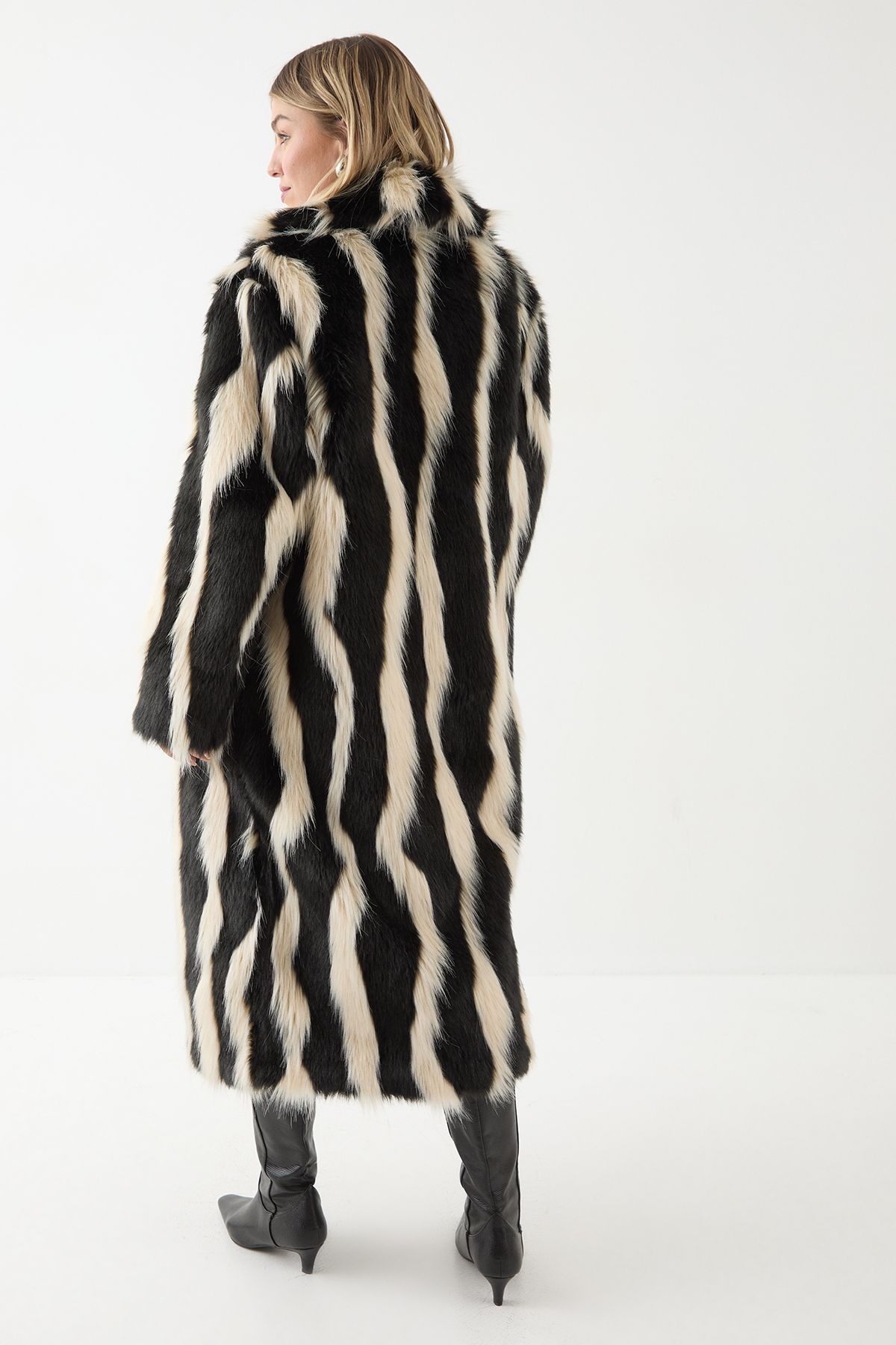 MissPap Premium Mono Faux Fur Coat Black image 3
