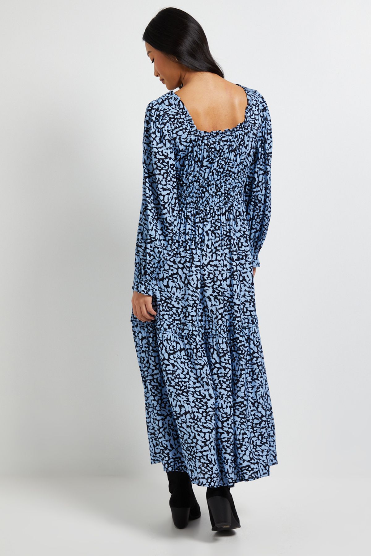 Dorothy Perkins Petite Blue Square Neck Blouson Sleeve Tiered Maxi Dress Blue image 3