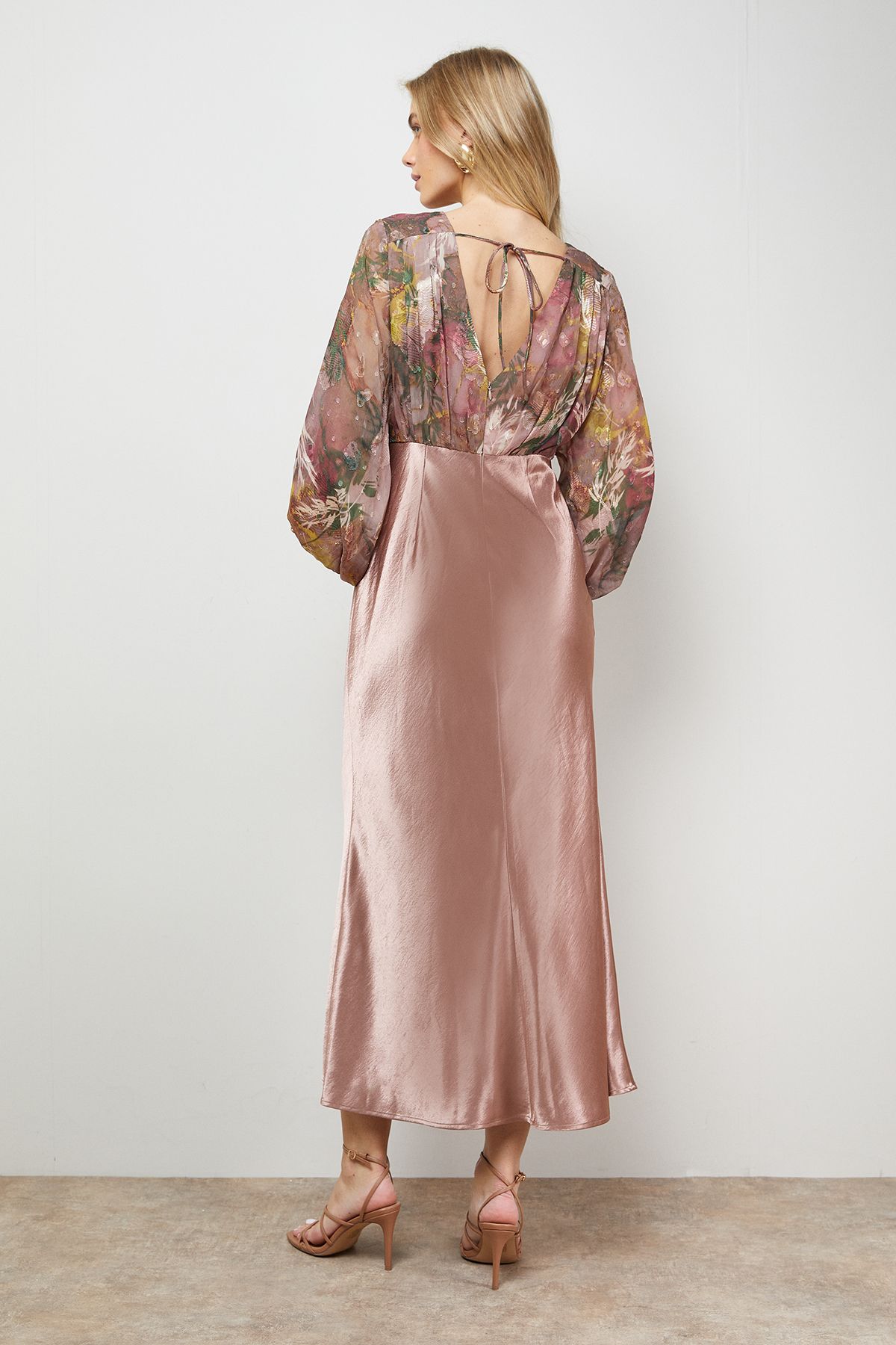 Oasis Petite Printed Balloon Sleeve V Neck Satin Chiffon Mix Midaxi Dress Floral image 3