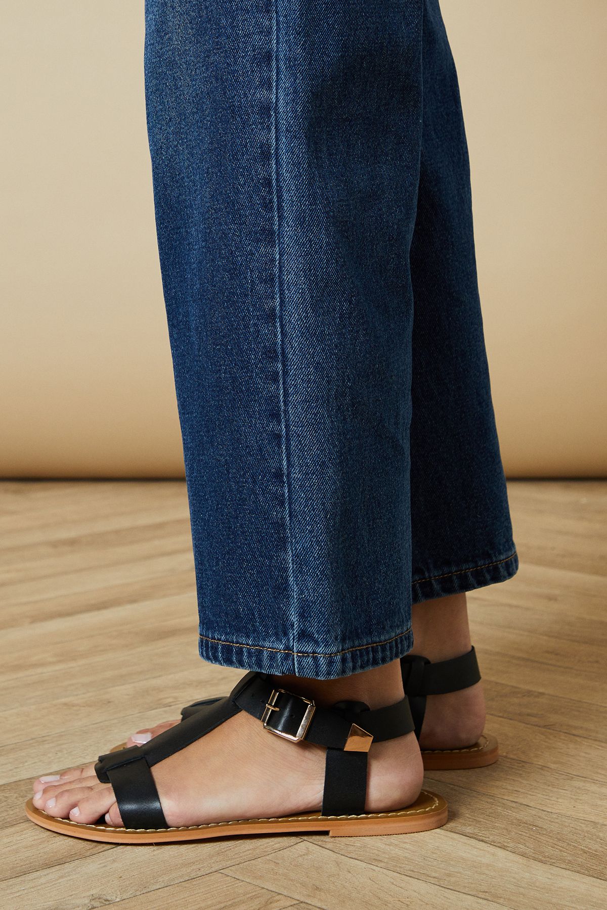 Oasis Fia Real Leather Buckle Detail T-Bar Flat Sandals Black image 3