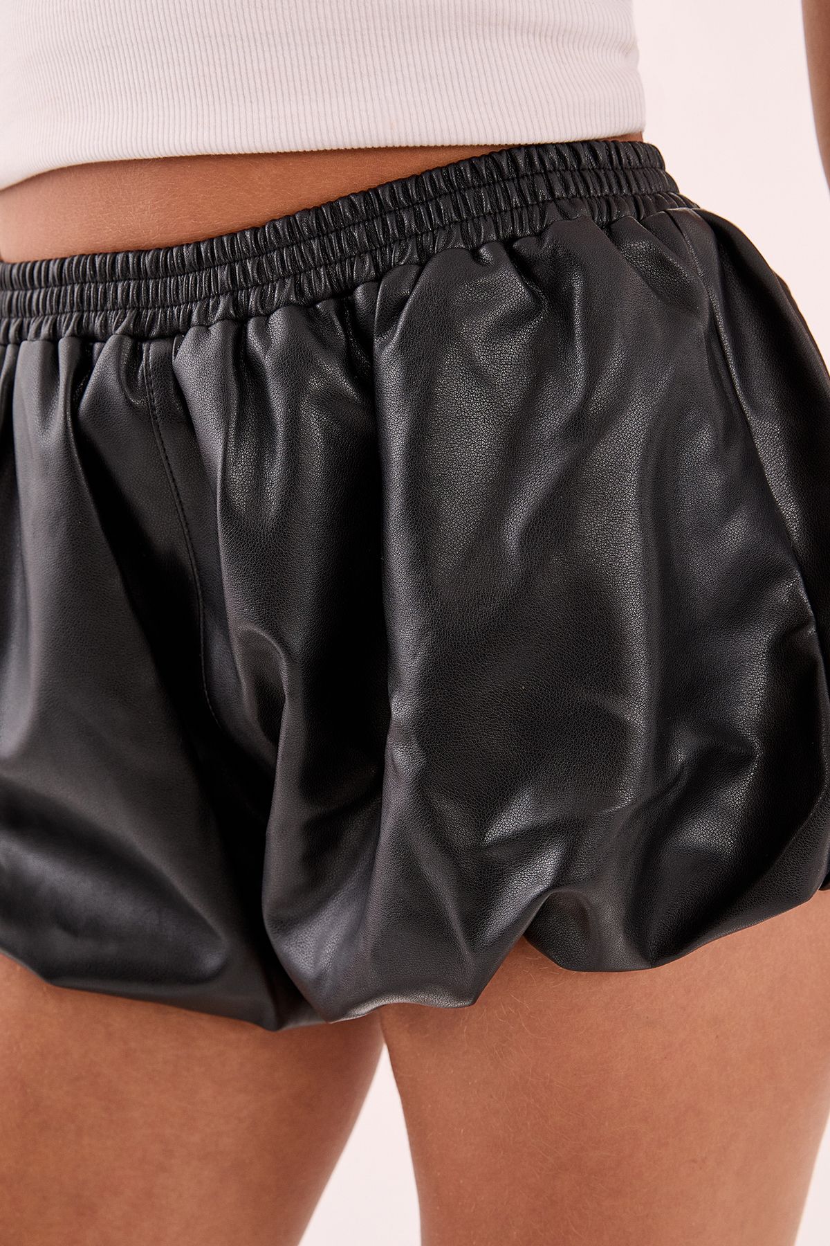 NastyGal Faux Leather Bubble Hem Shorts Black image 4