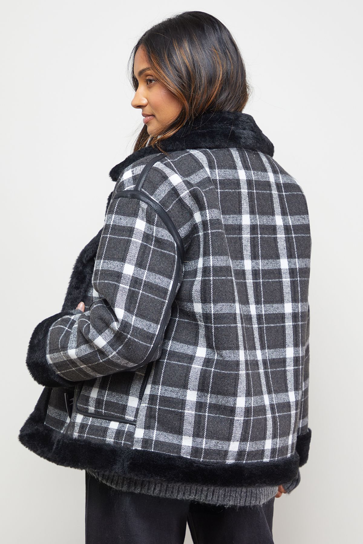 Oasis Shearling Trim Check Coat Mono image 3