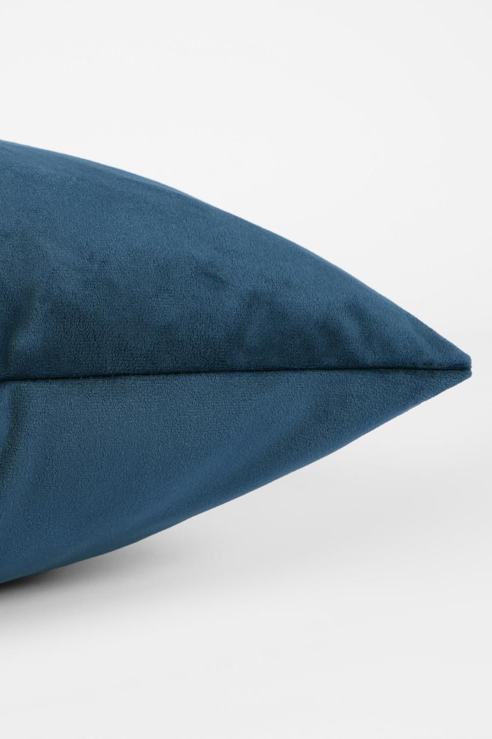 OHS 2 x Matte Velvet Cushion Covers Soft Plain Zip image 2