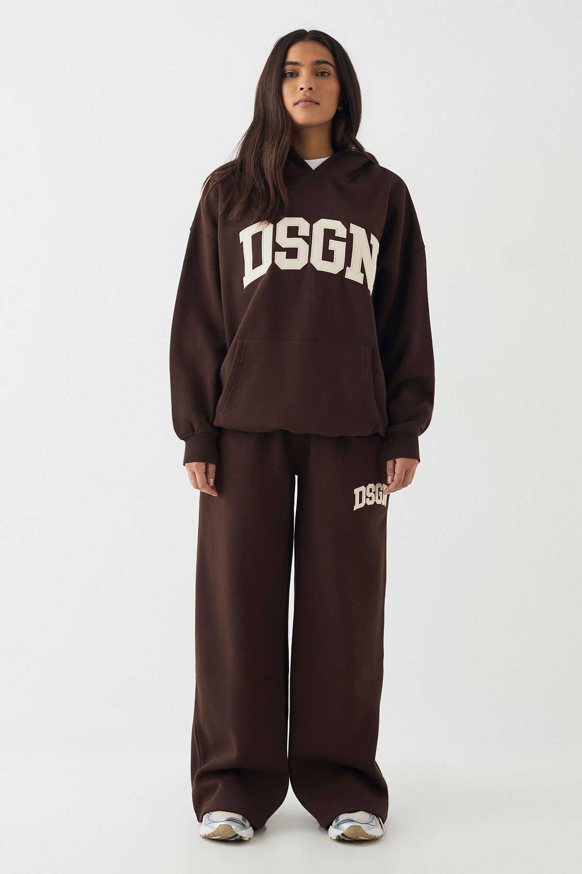DSGN Studio DSGN Studio Cord Applique Oversized Hoodie Dark Chocolate image 5