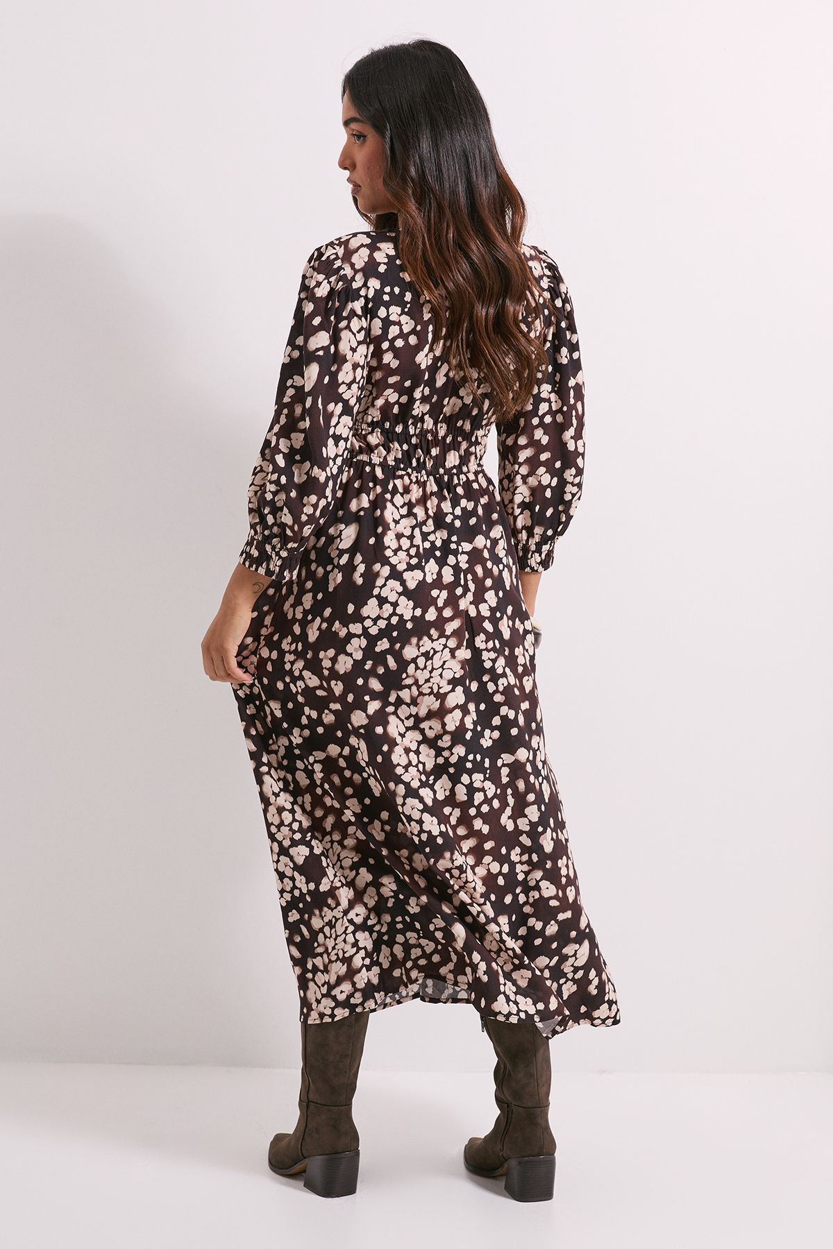 Dorothy Perkins Petite Shirred Detail Blouson Sleeve Midi Dress Brown image 3