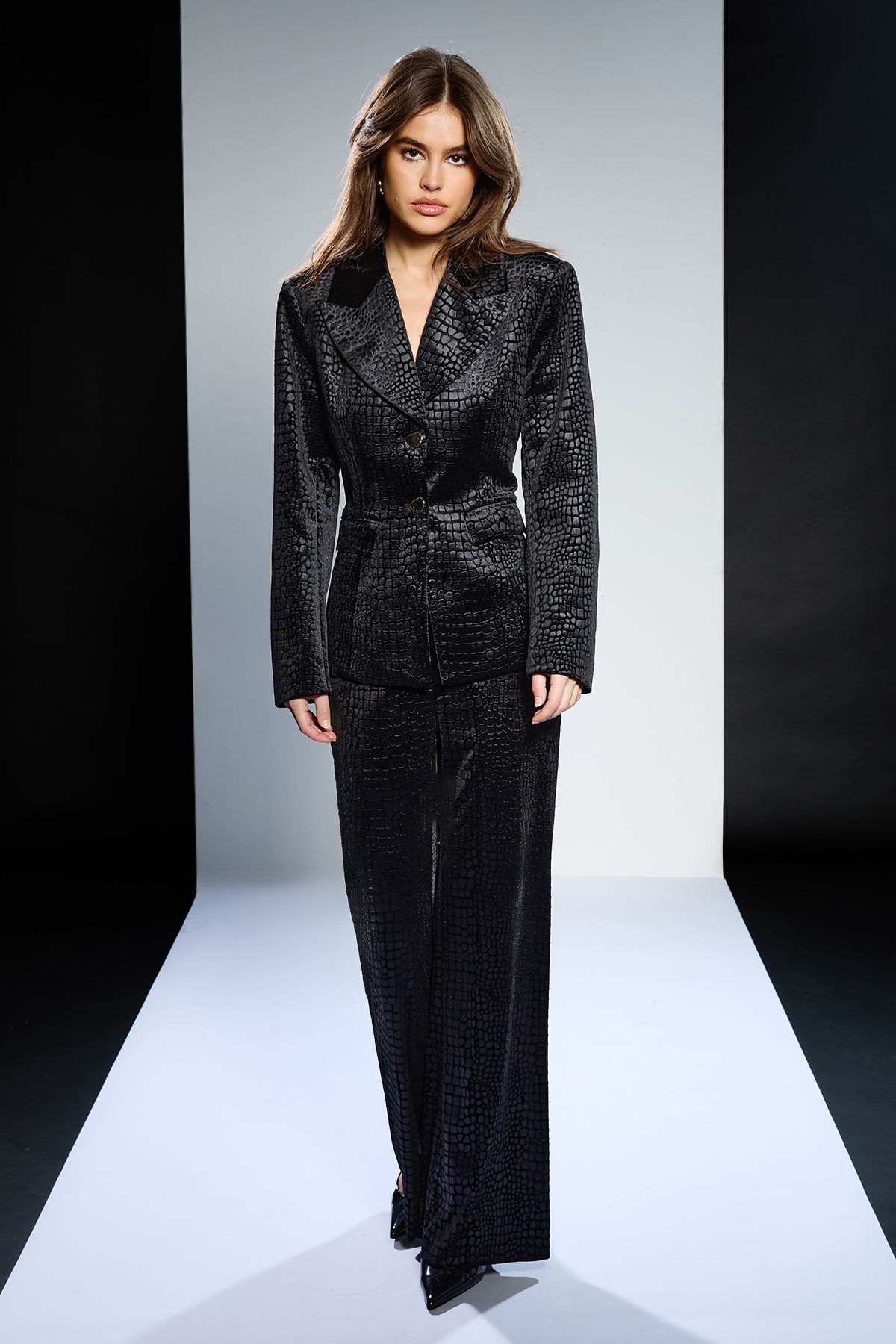 RUNWAY 1.8.1.8 Runway 1.8.1.8 Croc Jacquard Velvet Trouser Black