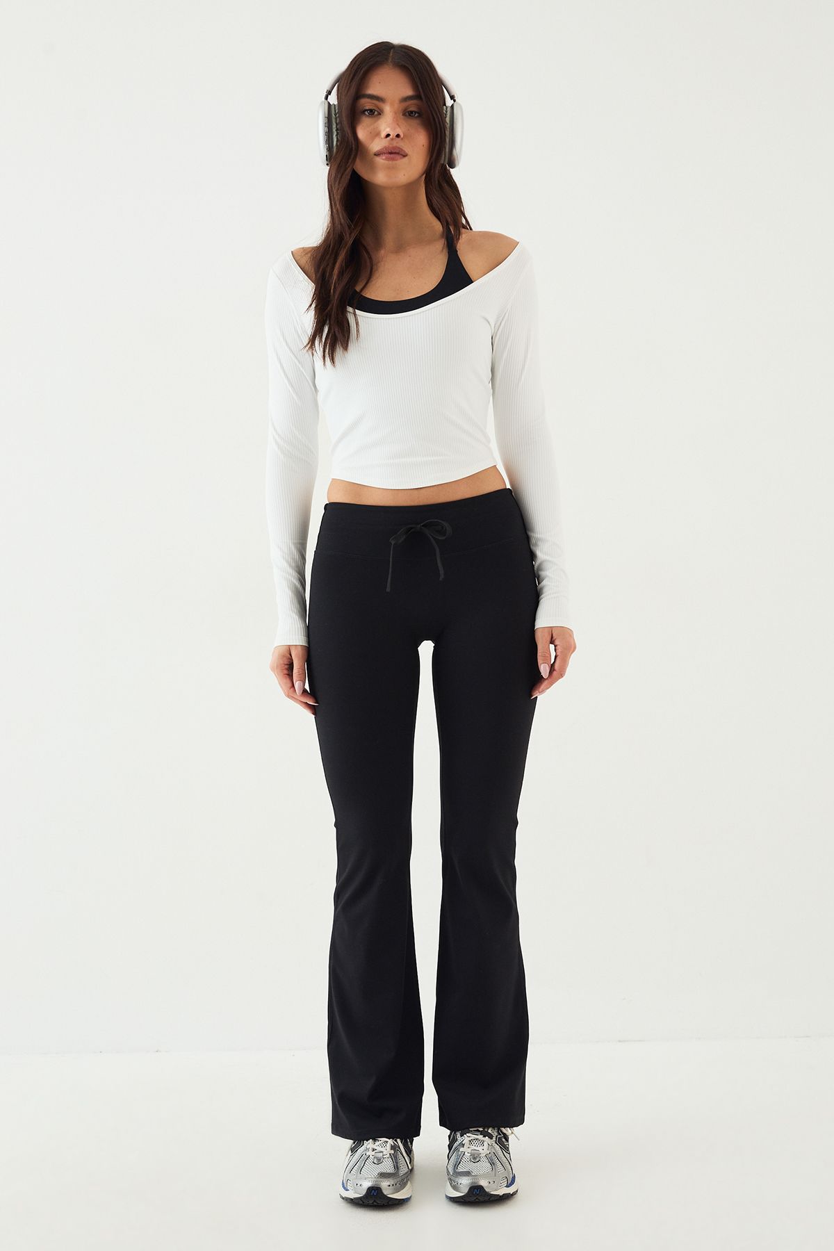 DSGN Studio DSGN Studio Ultra Sculpt Tie Waist Seam Detail Flared Yoga Pant Black image 5