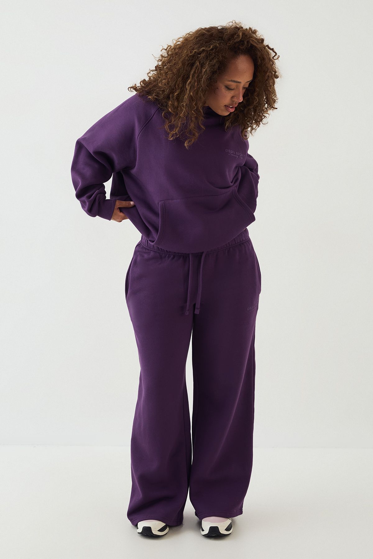 DSGN Studio DSGN Studio Sport Training Club Straight Leg Jogger Blackcurrant