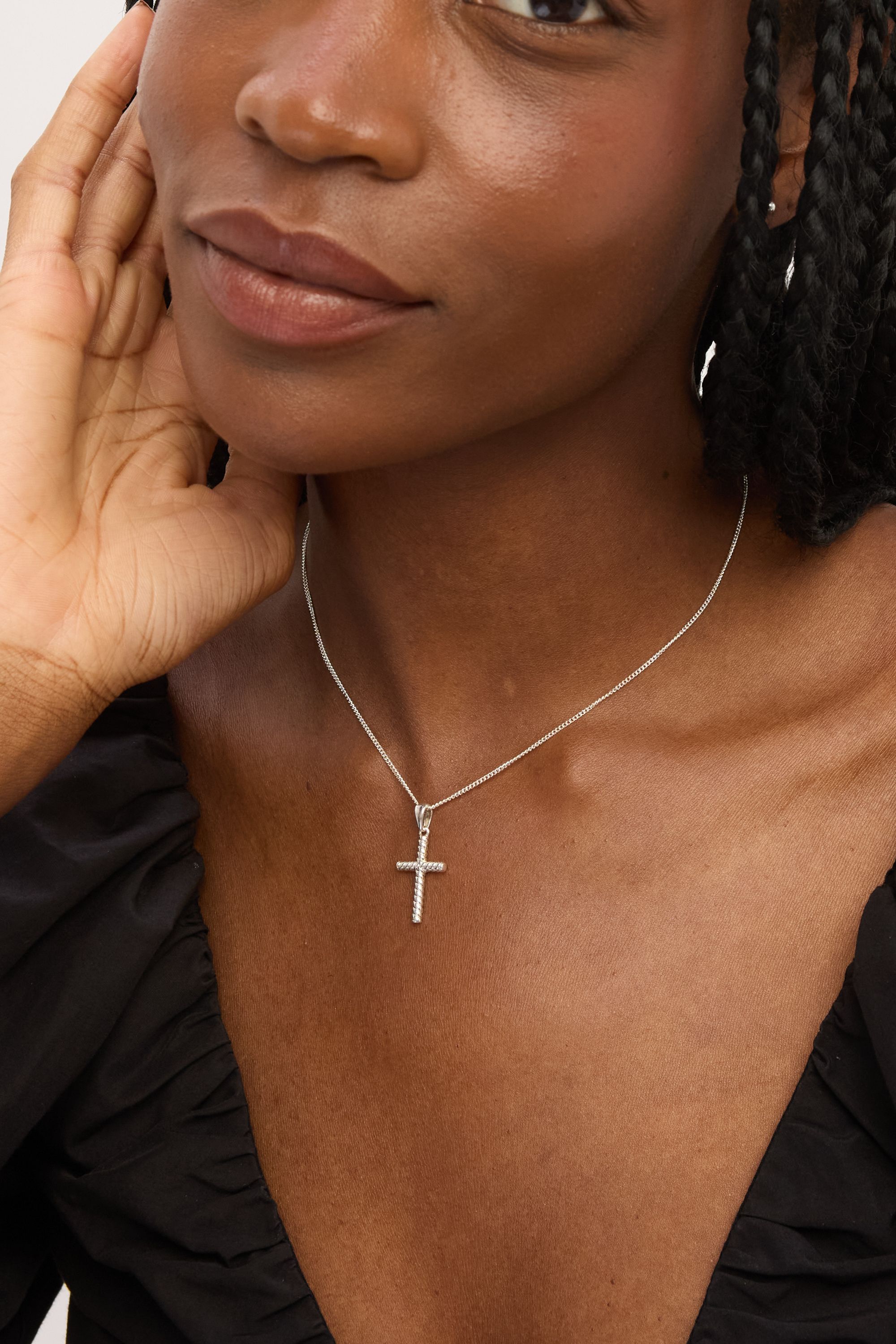 Simply Silver Sterling Silver 925 Polished Ridged Cross Pendant image 2