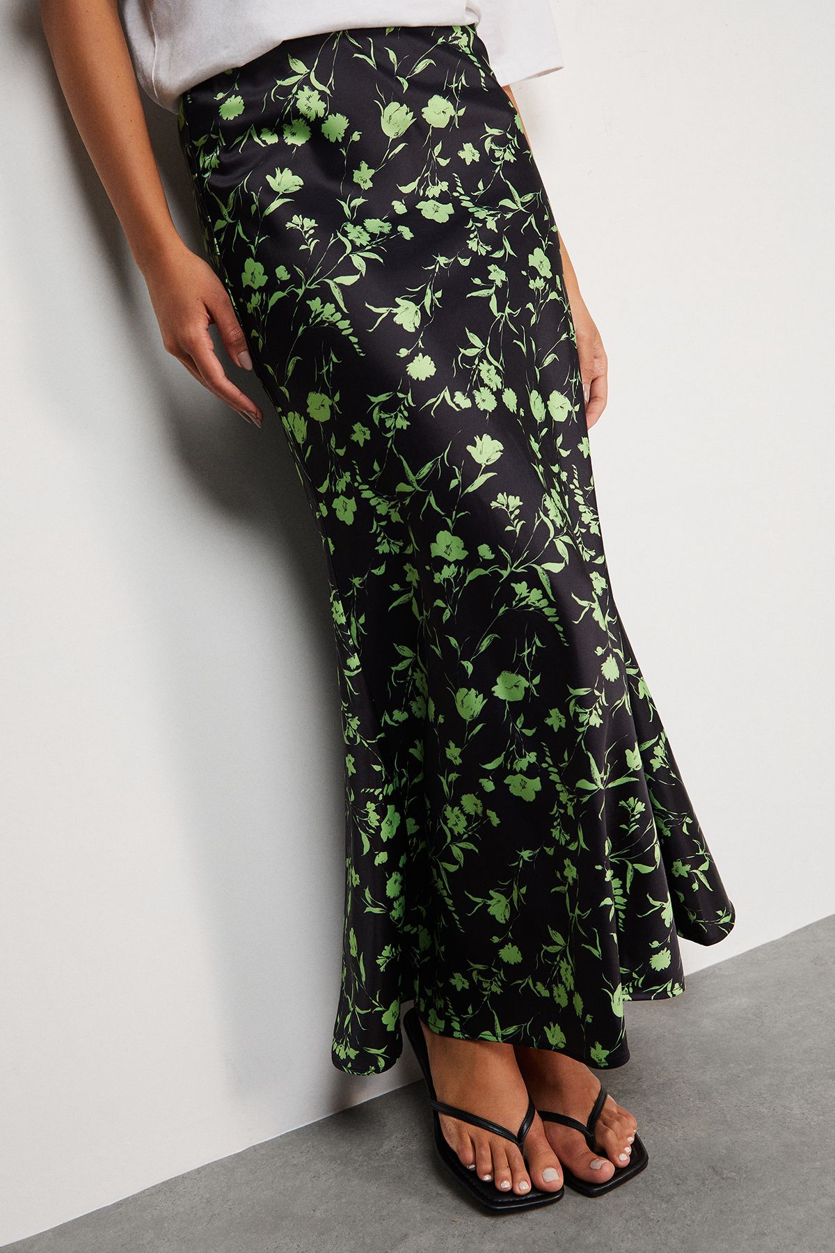 Warehouse HCD Print Satin Bias Midi Skirt Lime image 5