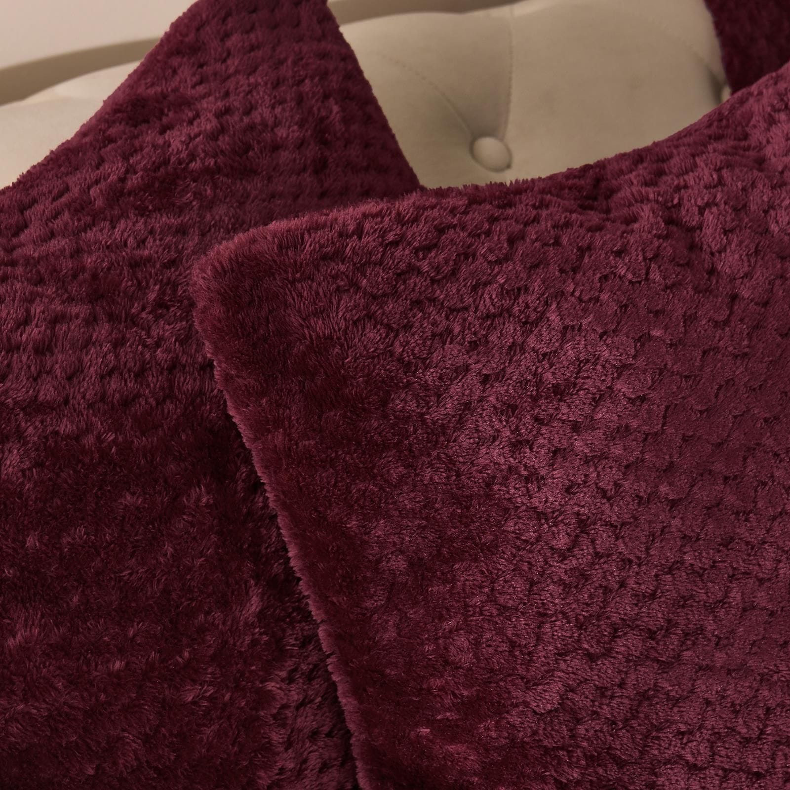 OHS 2 Pack of Waffle Fleece Square Cushion Covers image 2