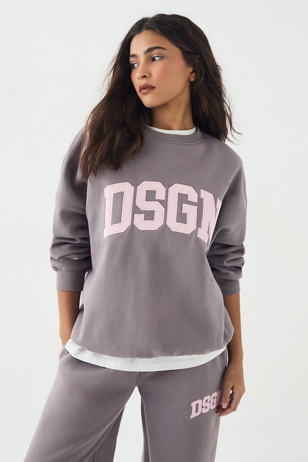 DSGN Studio DSGN Studio Cord Applique Oversized Sweatshirt Mauve