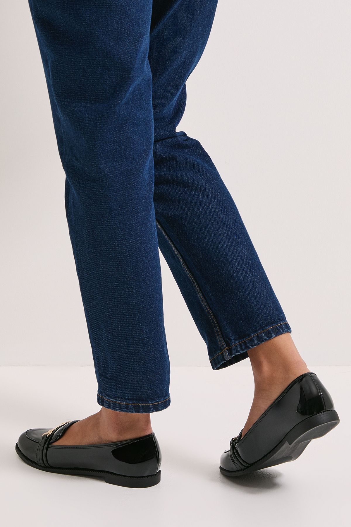 Dorothy Perkins Wide Fit Lora Snaffle Loafers True Black image 4