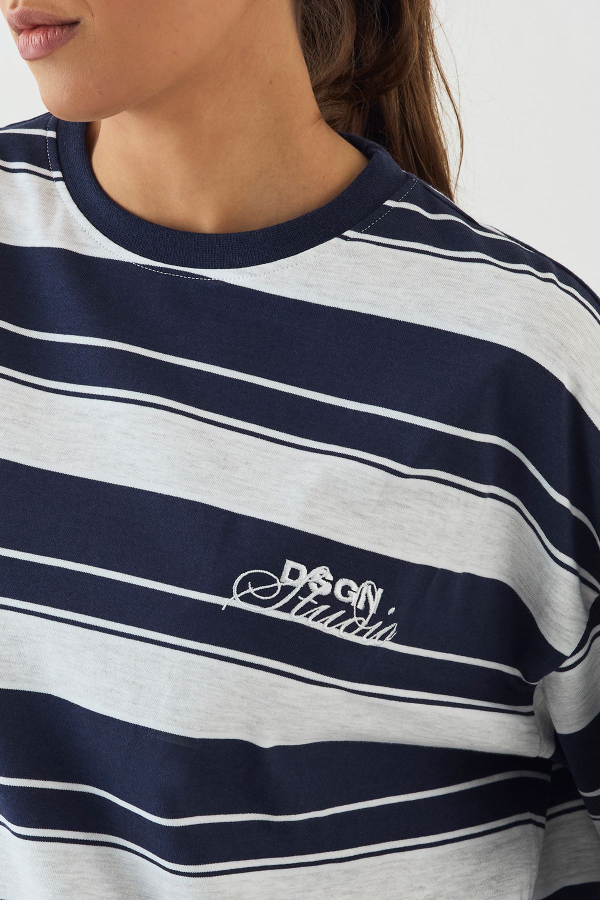 DSGN Studio DSGN Studio Faux Layer Sleeve Stripe Long Sleeve T-Shirt Indigo image 4