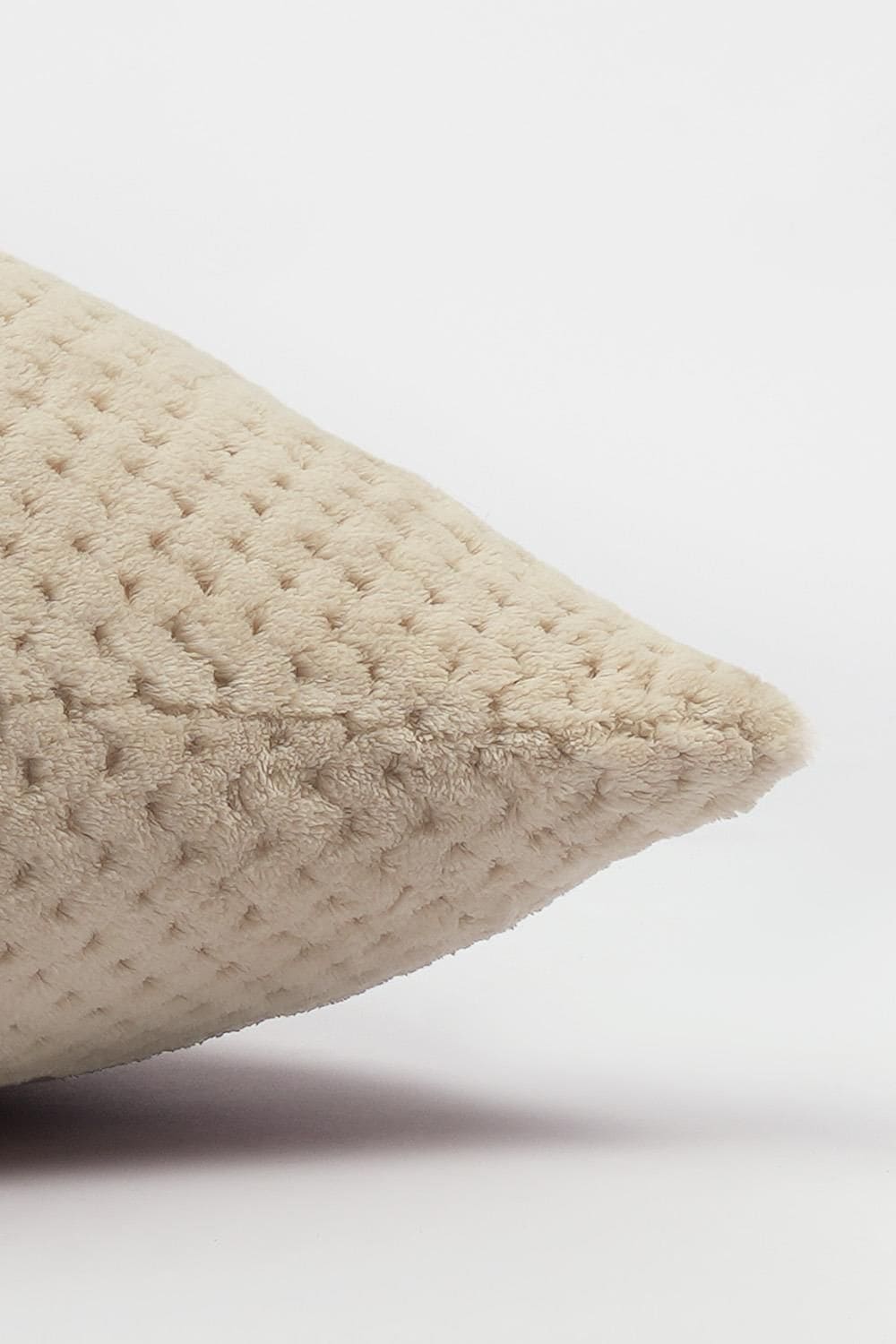 OHS 4 Pack of Waffle Fleece Square Cushion Covers image 2