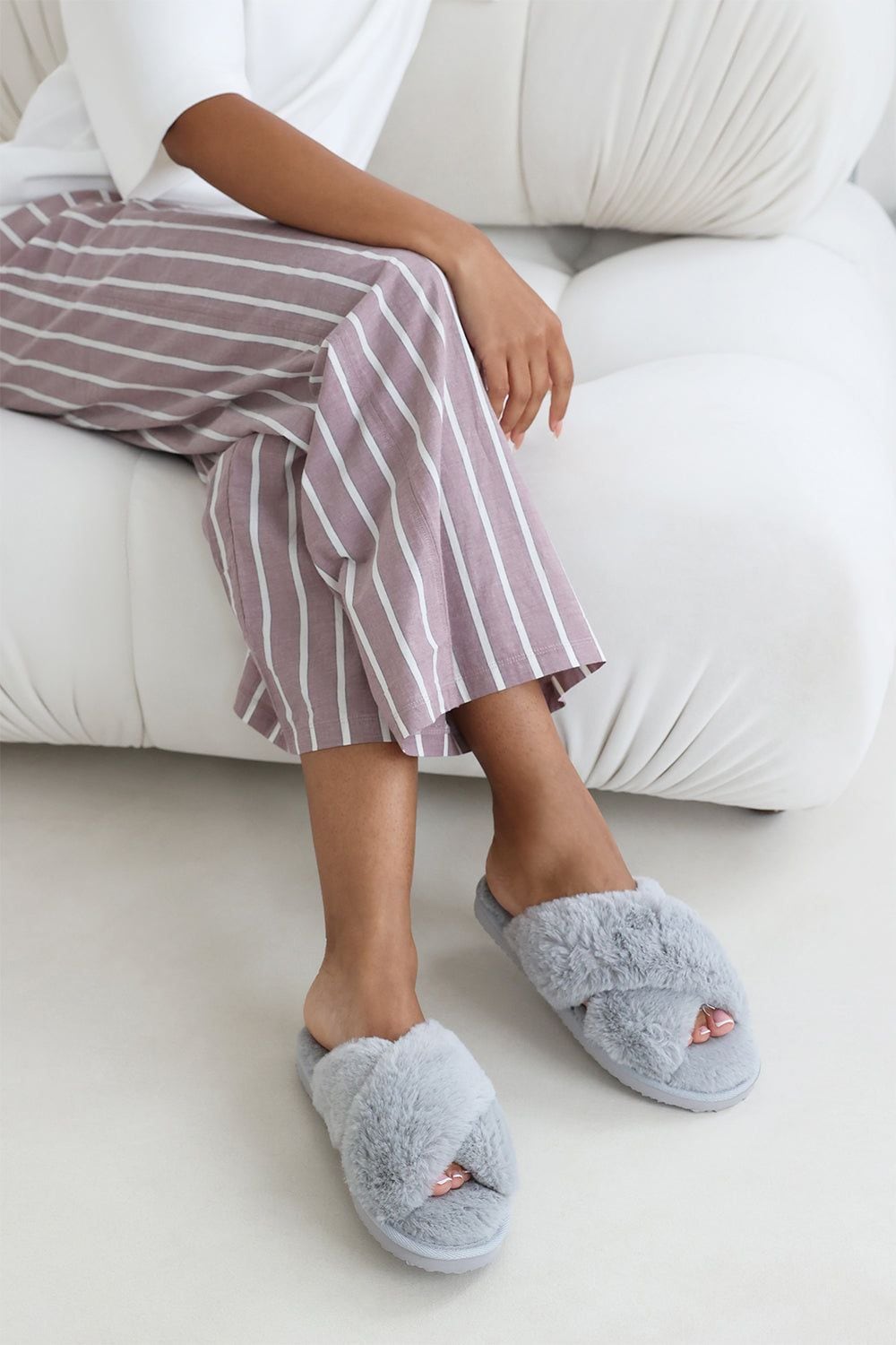 Where's That From 'Denise' Faux Fur Fluffy Crossover Slippers image 4