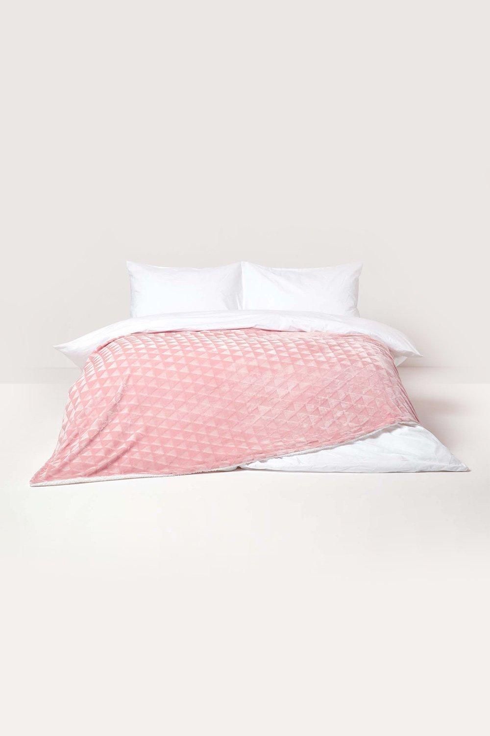 Homescapes Geometric Triangle Velvet Throw image 3