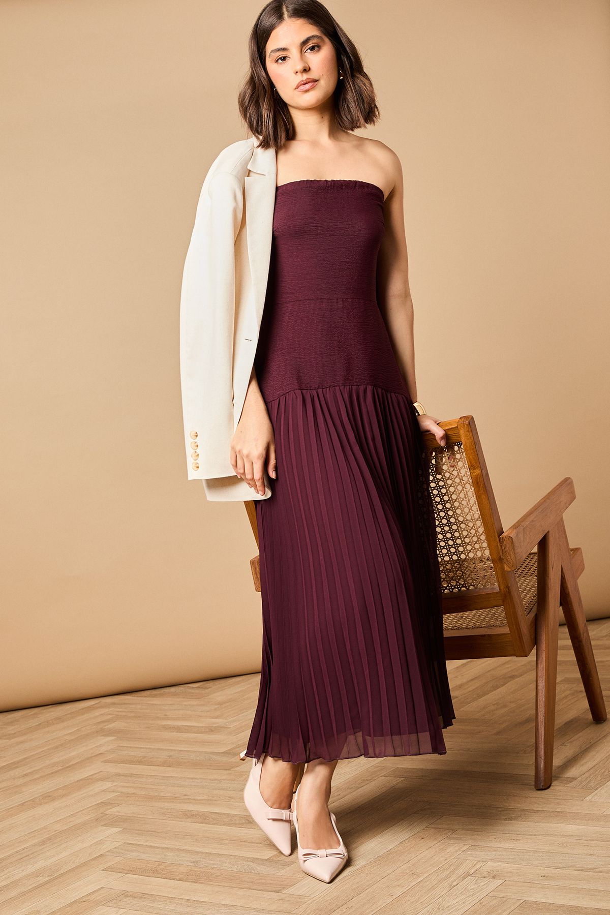 Oasis Manuela Faux Patent Bow Detail High Stiletto Heel Court Shoes Beige image 3