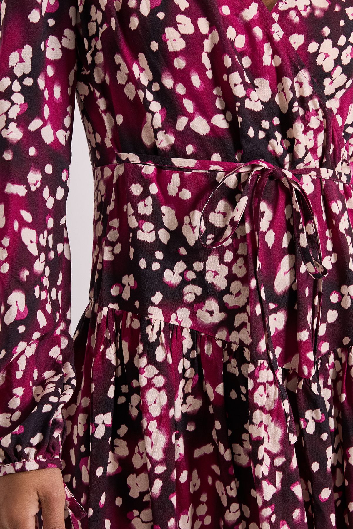 Dorothy Perkins Burgundy Animal Dropped Seam Detail Wrap Front Mini Dress Burgundy image 5