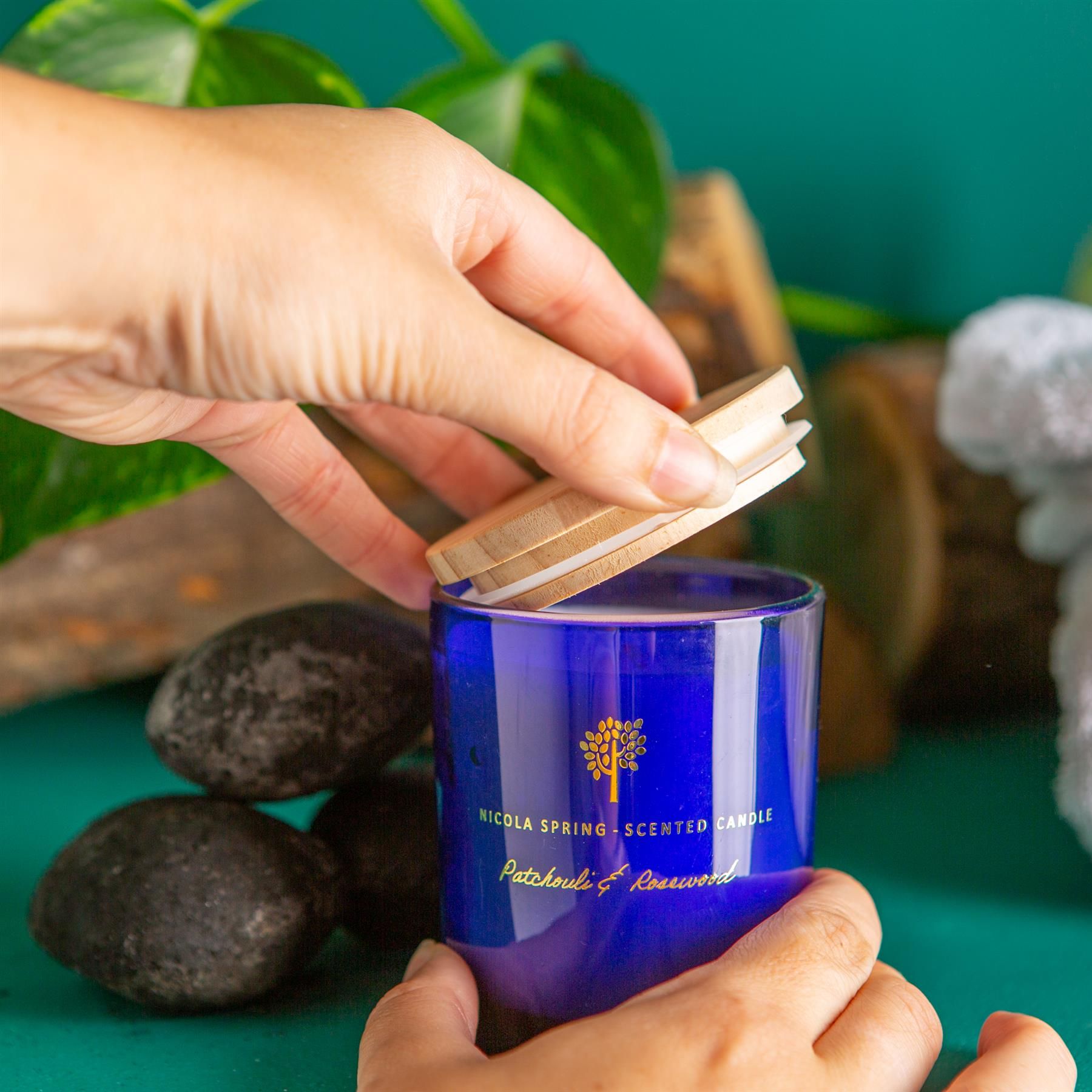 Nicola Spring Patchouli & Rosewood Candle & Diffuser Set - 130g Jar + 200ml Diffuser image 9