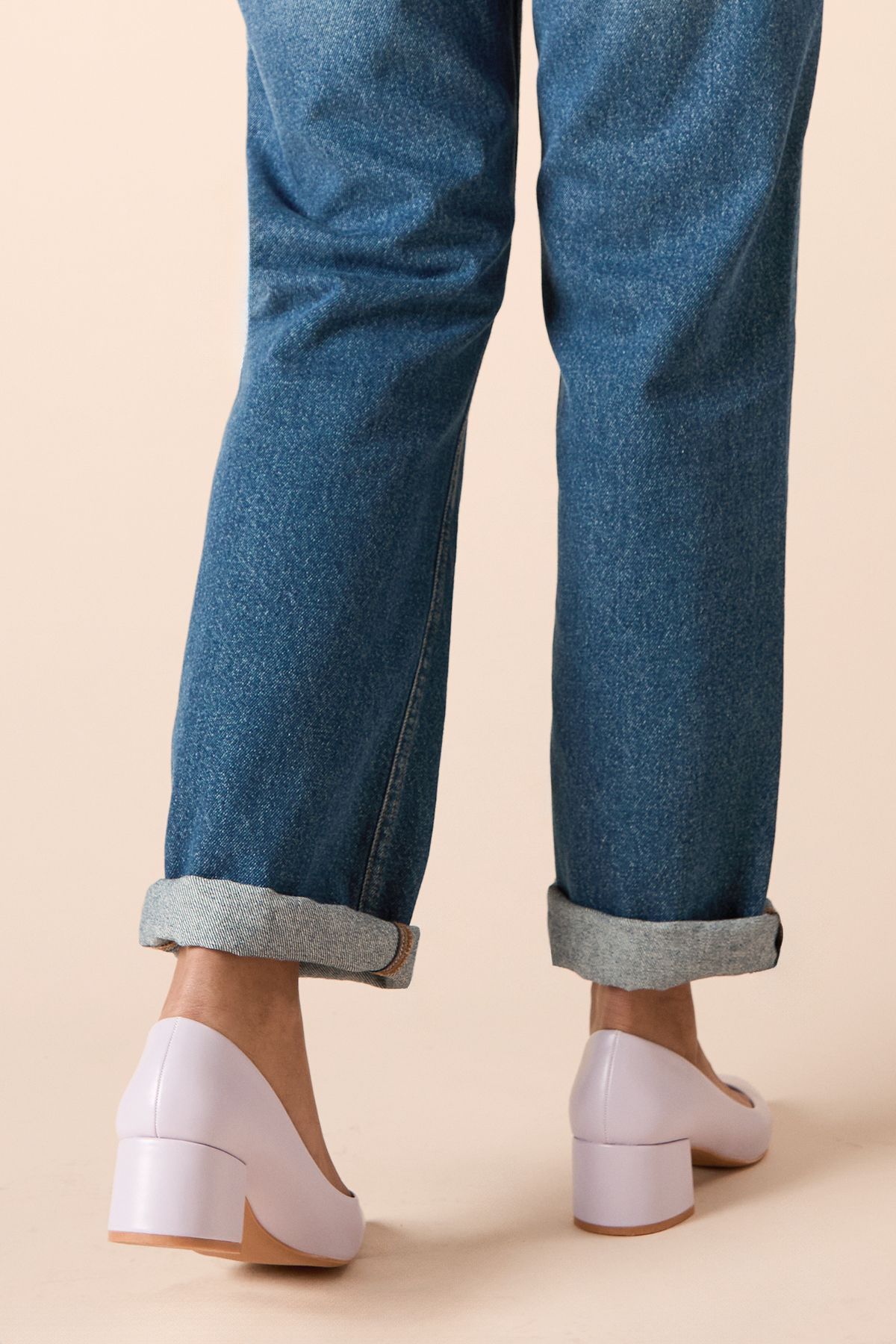 Dorothy Perkins Belinda Faux Leather Pointed Medium Block Heel Court Shoes Lilac image 4