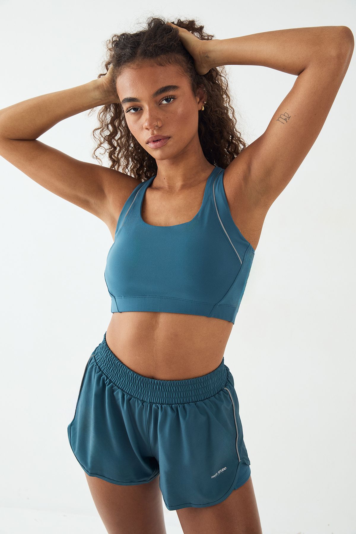 DSGN Studio DSGN Studio Reflective Binding Ultra Sculpt Sports Bra Teal image 3