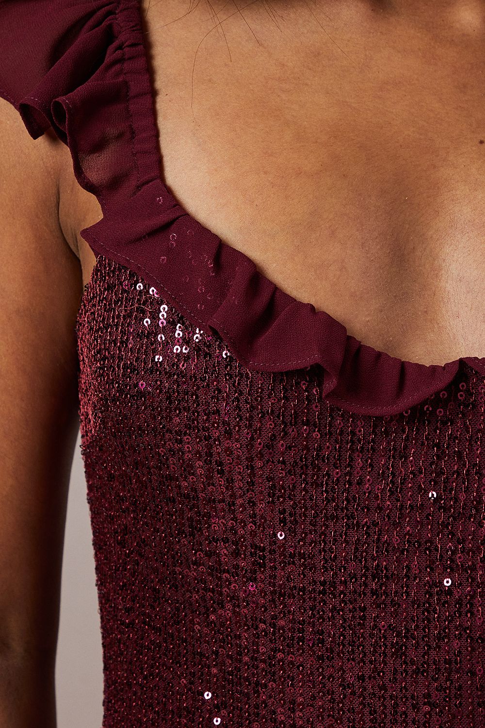 Oasis Occasion Sequin Ruffle Midaxi Dress Berry image 5