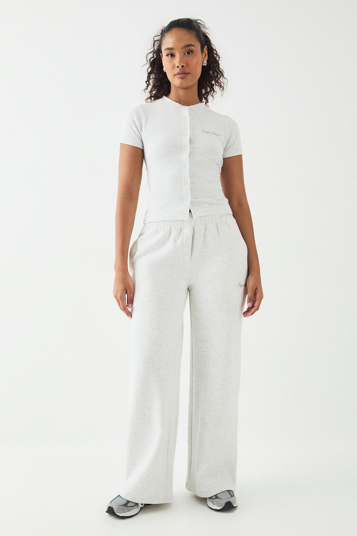 DSGN Studio DSGN Studio Script Embroidery Ribbed Button Through Short Sleeve Top Ash Grey image 5