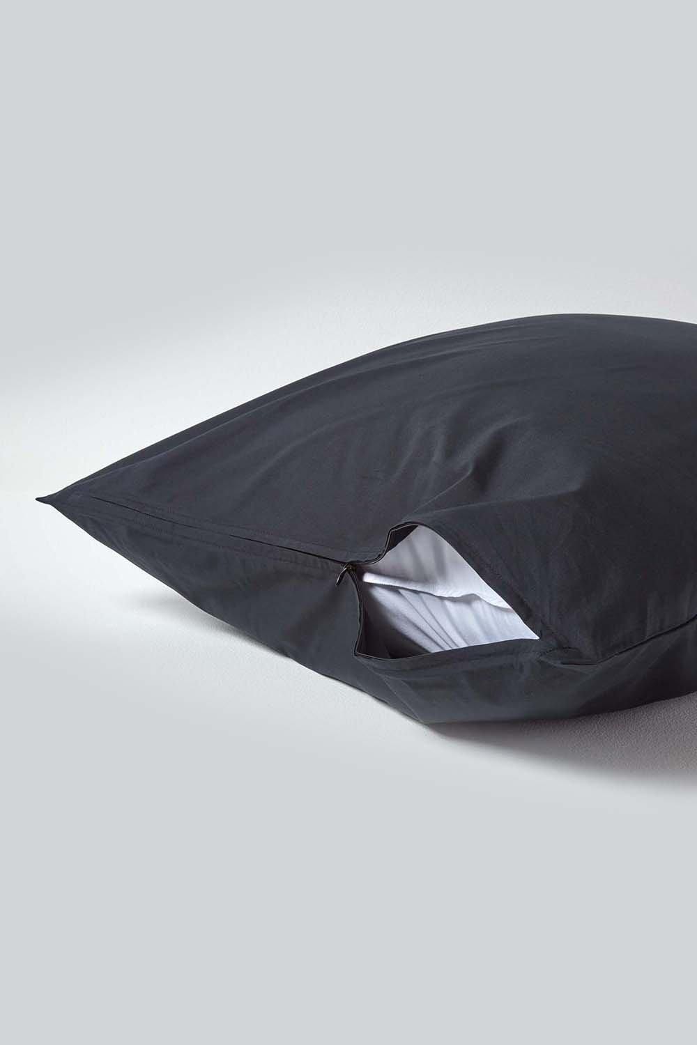 Homescapes Continental Egyptian Cotton Pillowcase 200 TC, 60 x 60 cm image 3